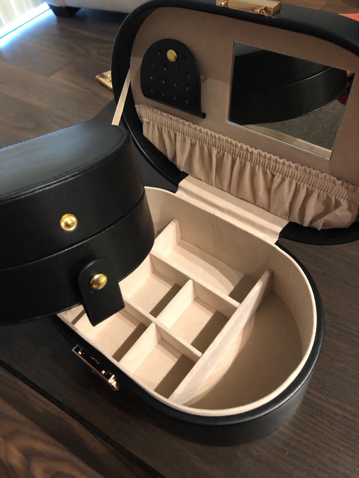 WOLF Heritage Oval Black Jewelry Box customer photo 2