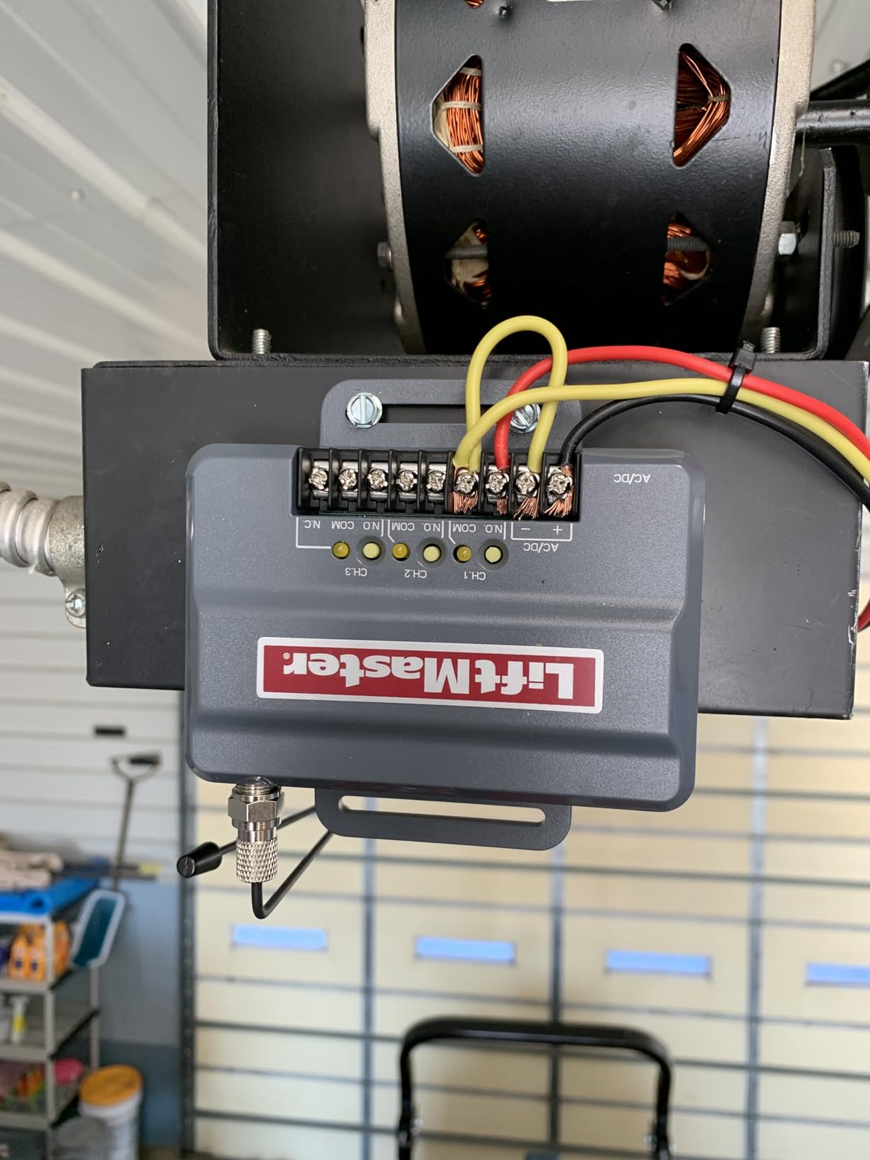 LiftMaster 850LM Universal Gate and Garage Door Opener Receiver customer photo 1