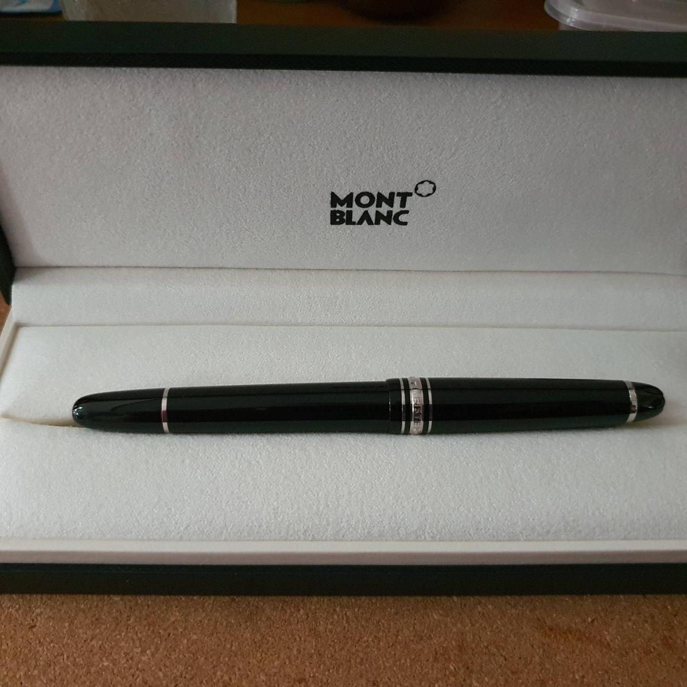 Montblanc 145 Meisterstuck Classique Platinum Fountain Pen, Medium Nib (106522) customer photo 2