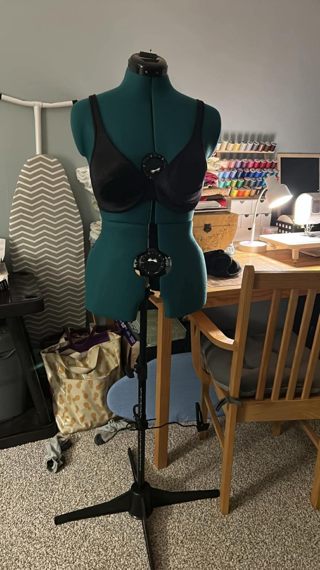 Dritz Sew You Adjustable Dress Form M/L, Sizes US 12-18, Female Sewing Mannequin with Pinnable Body Torso, 12 Dials for Accurate Fitting & 360 Hem Guide customer photo 1