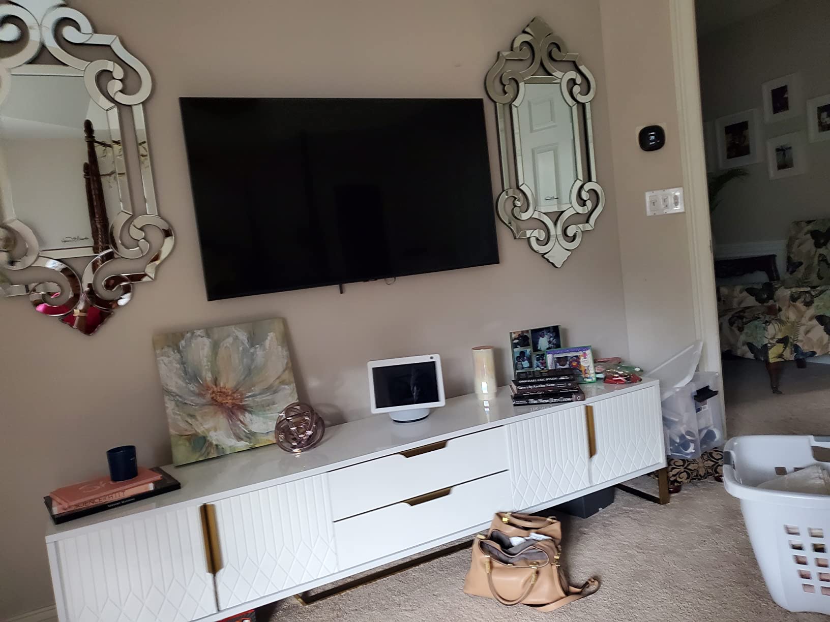 Howard Elliott Collection Large Regina Rectangular Venetian Wall Hanging Mirror, Antique Accent Design with Mirrored Frame, Wall Mirror for Home, Living Room, Entryway and Bathroom, 56 x 34 Inch customer photo 2