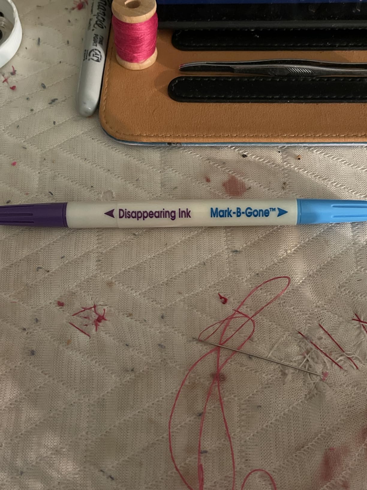 Dritz Dual Purpose Disappearing Ink & Mark-B-Gone, Marking Pen, Blue and Purple customer photo 1