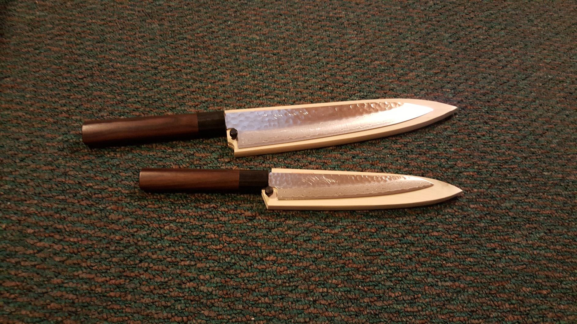 Yoshihiro 46 Layers Hammered Damascus Gyuto Chef Knife and Petty Utility Knife SET (Gyuto 8.25'' (210mm) & Petty 6'' (150mm), Rosewood Handle) customer photo 1