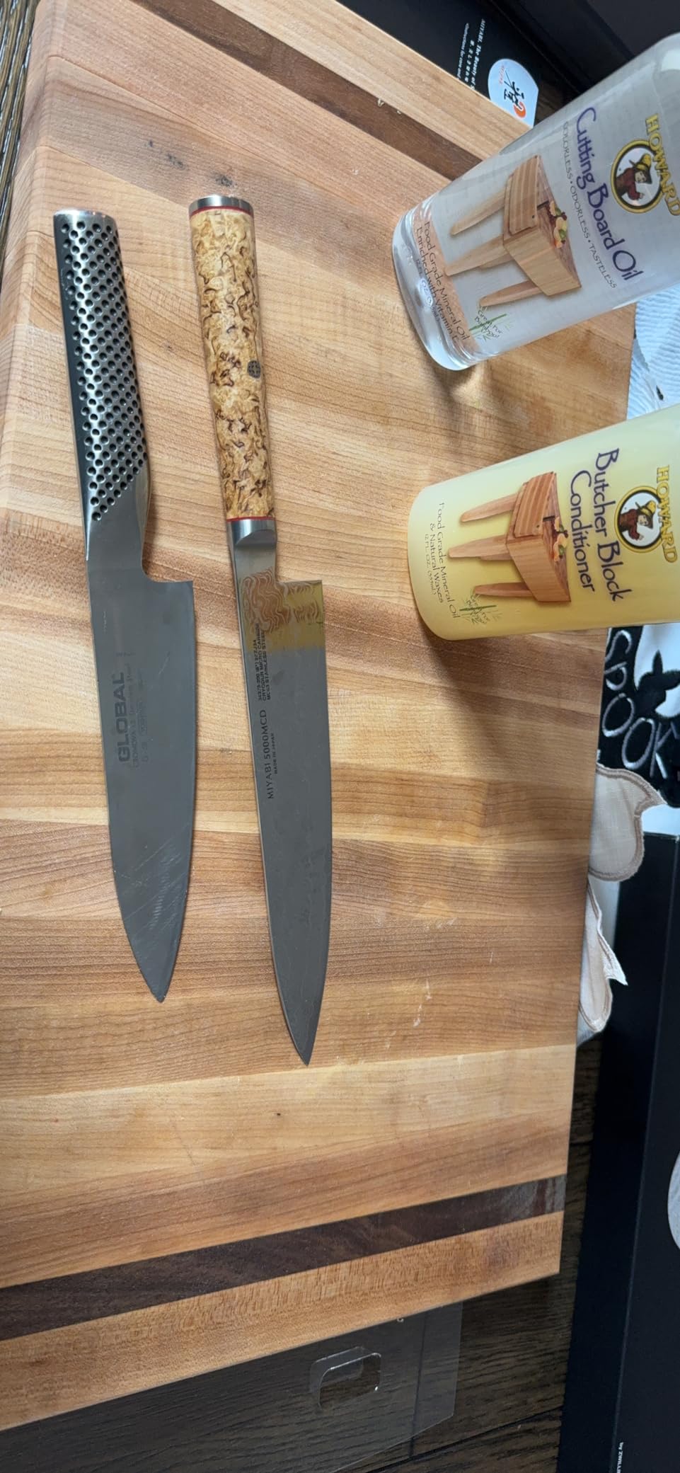 Miyabi Birchwood SG2 Japanese Chef's Knife, 9-inch, Large Blade Chef's Kitchen Knife, Karelian Birch Handle, 101-Layer Flower Damascus Pattern, Handcrafted in Seki, Japan customer photo 2