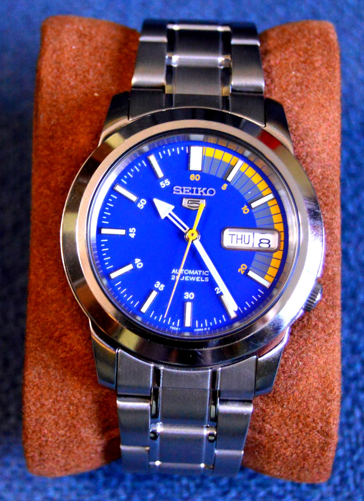 Seiko Automatic Watch for Men 5-7S Collection - with Day/Date Calendar, Luminous Hands, Stainless Steel Case & Bracelet customer photo 2