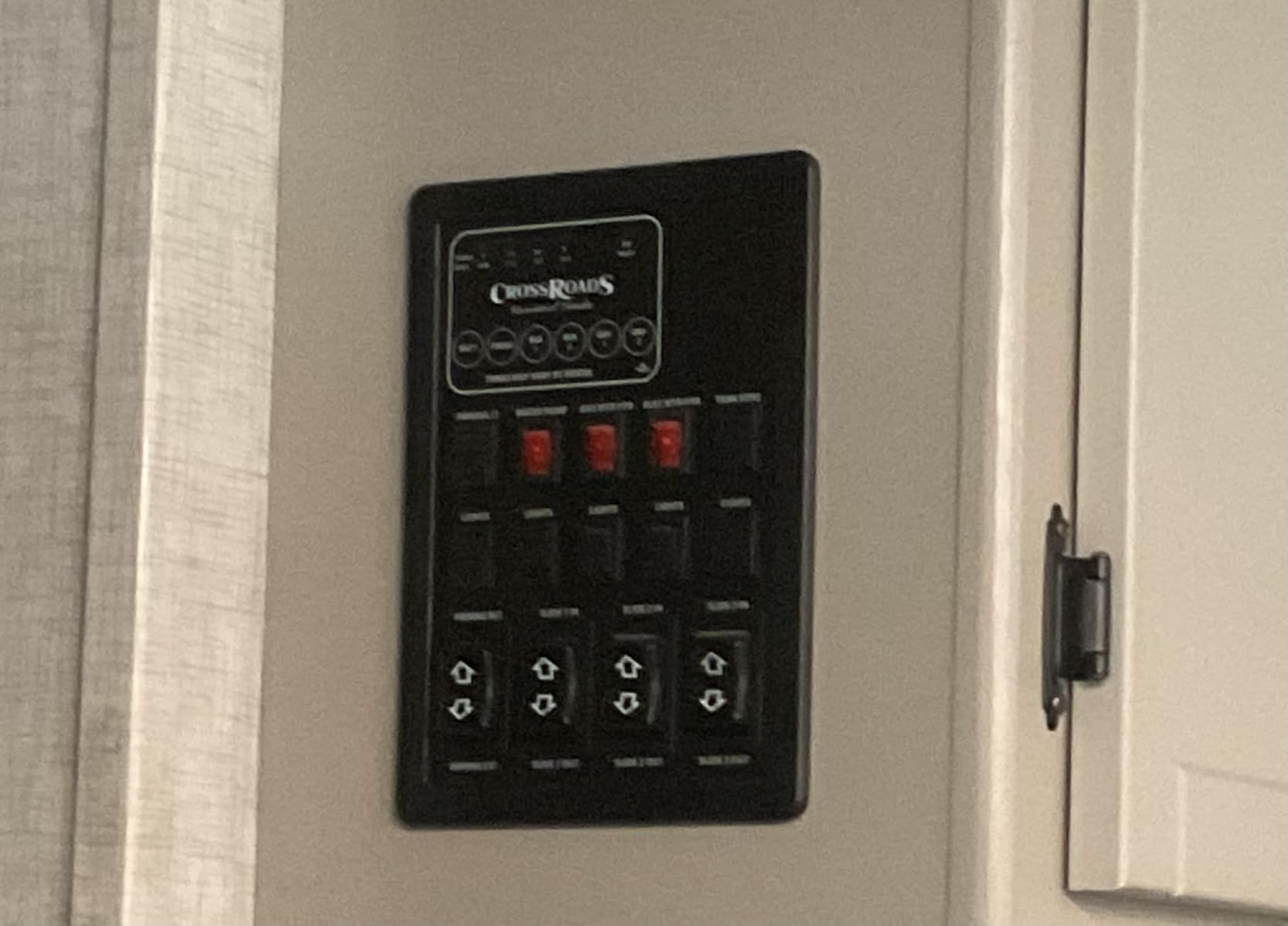 Carefree Connects BT12 Wireless RV Awning Bluetooth Control System with Auto-Retraction customer photo 1