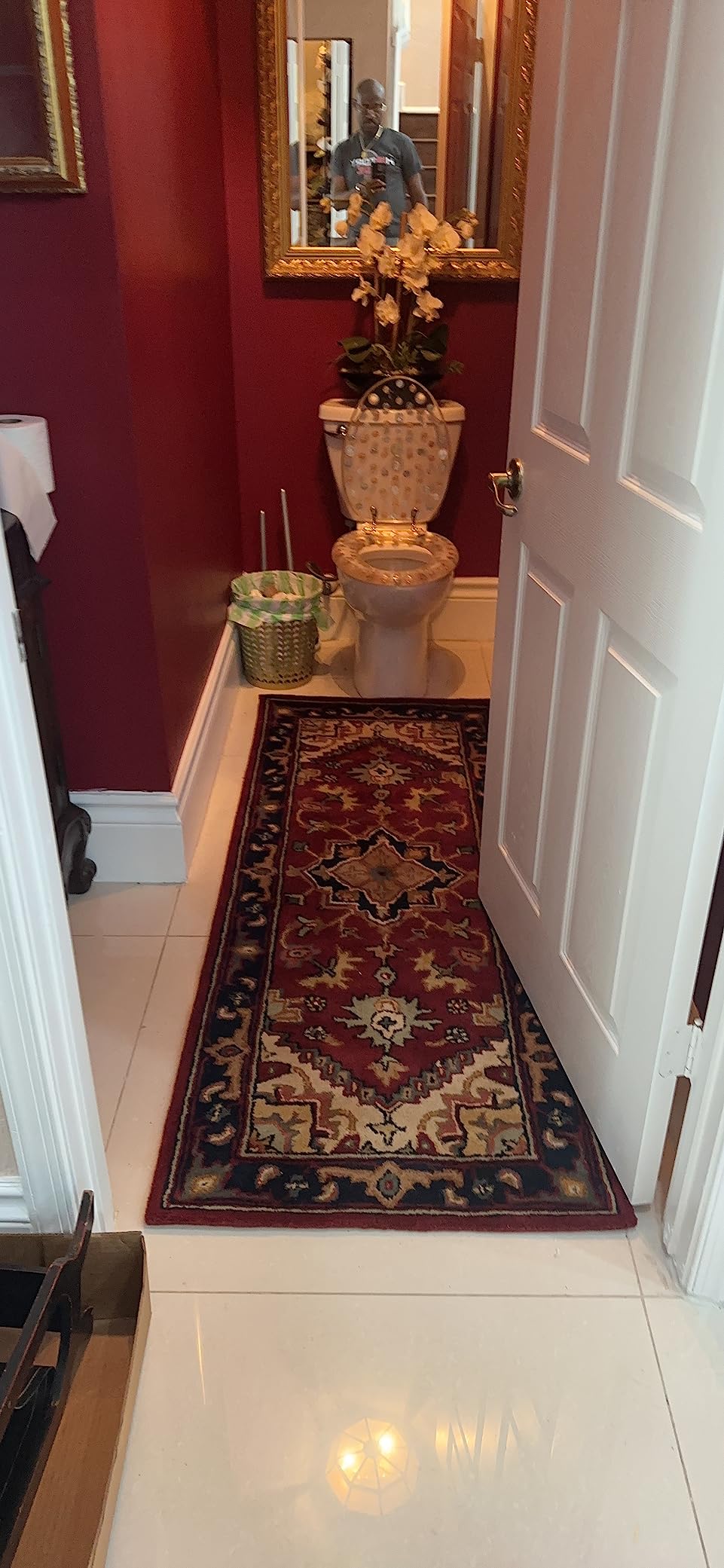 SAFAVIEH Heritage Collection Runner Rug - 2'3