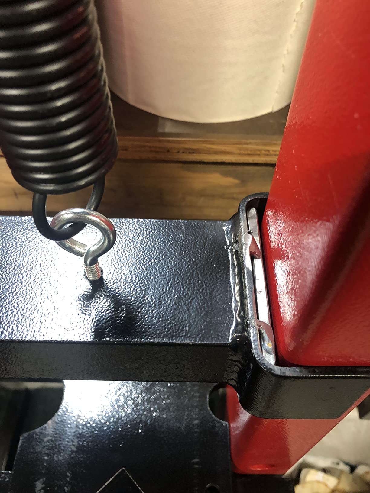 Strongway 40-Ton Pneumatic Shop Press with Gauge and Winch customer photo 2