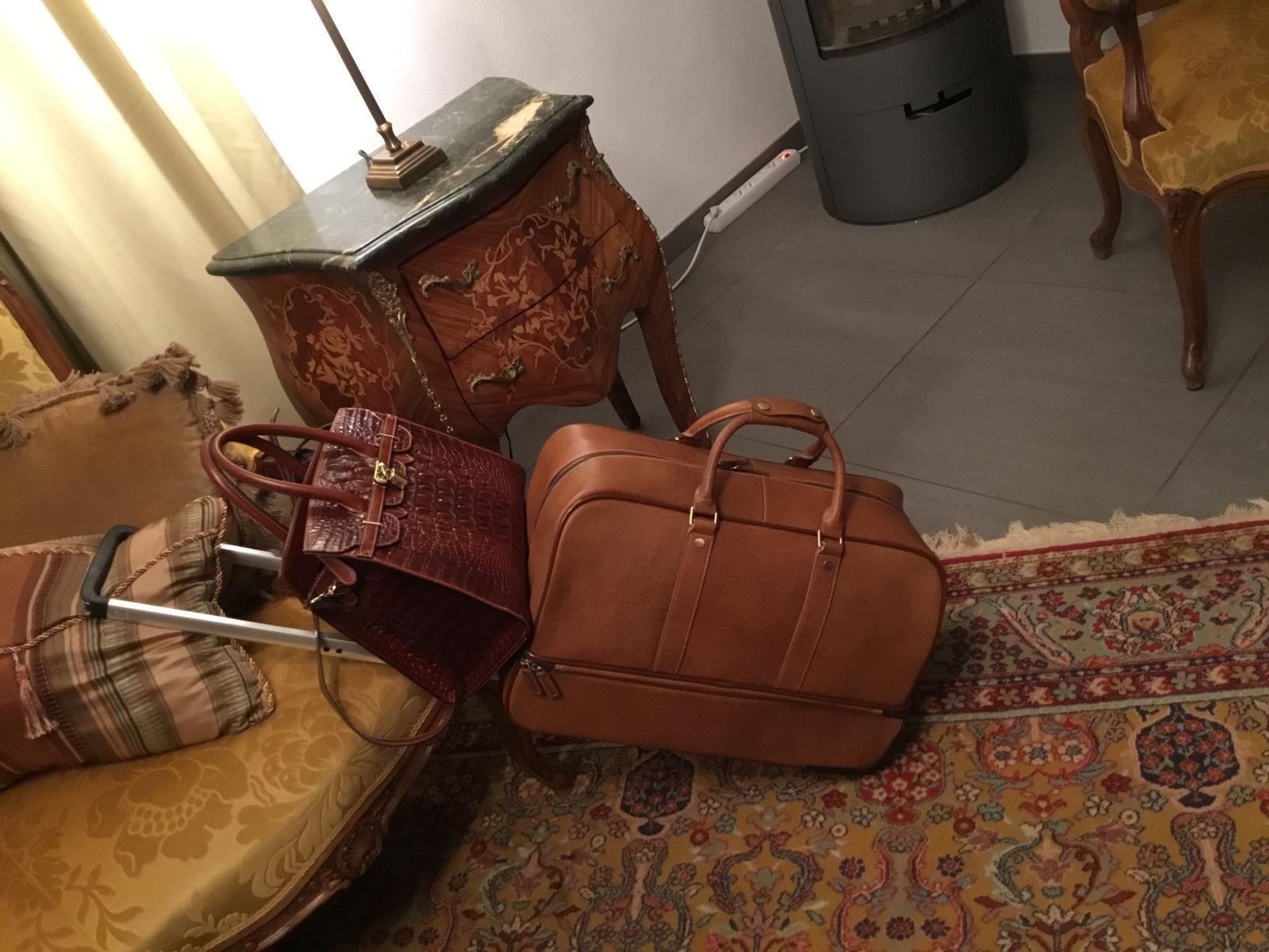 Leathario Leather Luggage travel duffle bag weekend overnight bag rolling suitcase customer photo 2