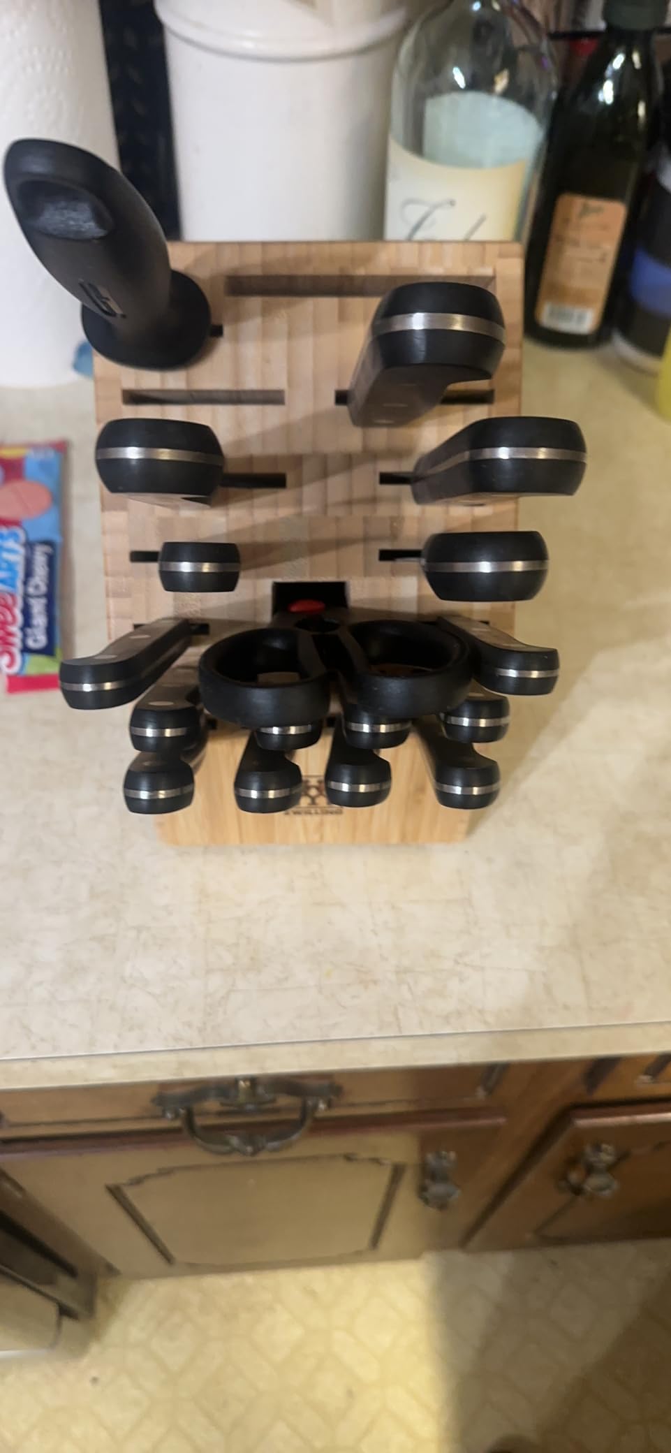 Twin Gourmet Classic 18-pc Knife Block Set, German Stainless Steel, 3 Rivet Handle, No-Stain, Includes Shears Honing Steel, Made in Spain customer photo 1