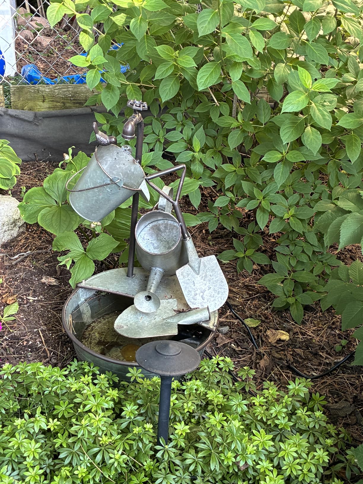 Alpine Corporation YHL106 Outdoor Floor 3-Tiered Metal Garden Tools Water Fountain, Tools and Faucet Waterfall, 28
