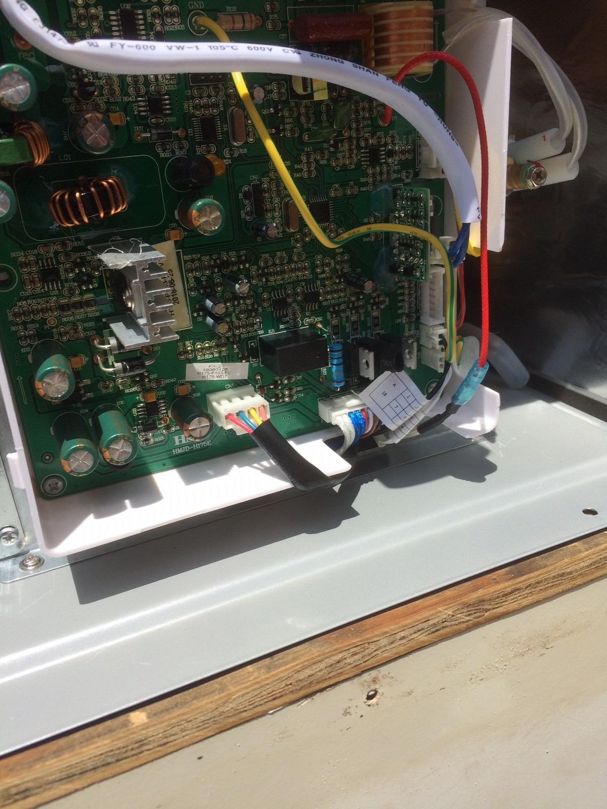 GIRARD Tankless RV Water Heater, 12V Power, 42,000 BTUs, Quiet Operation, Onboard Microprocessor, Digital User Control Panel, Freeze Protection, Easy Installation customer photo 1