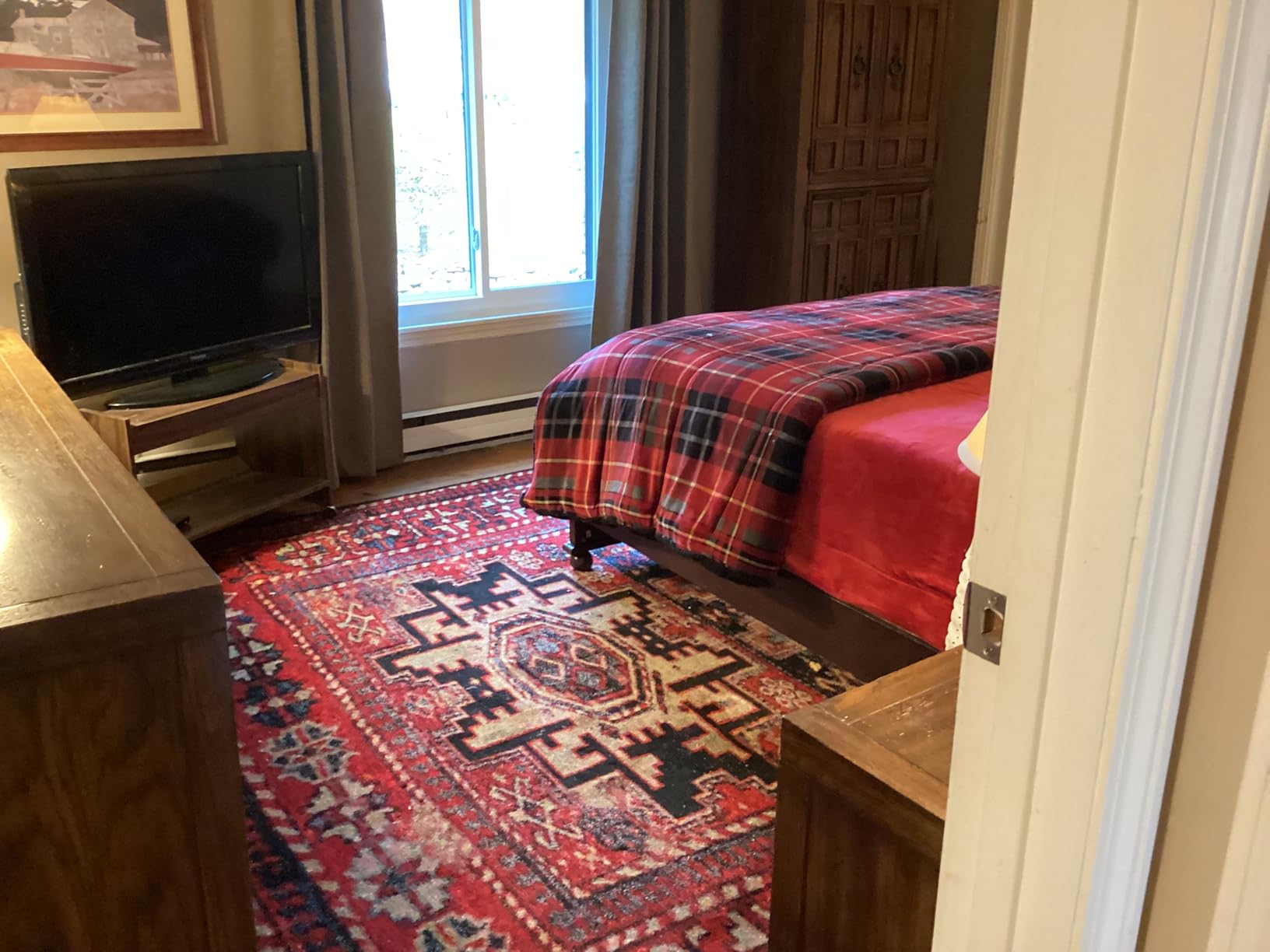 SAFAVIEH Vintage Hamadan Collection Area Rug - 8' x 10', Red & Multi, Oriental Traditional Persian Design customer photo 1