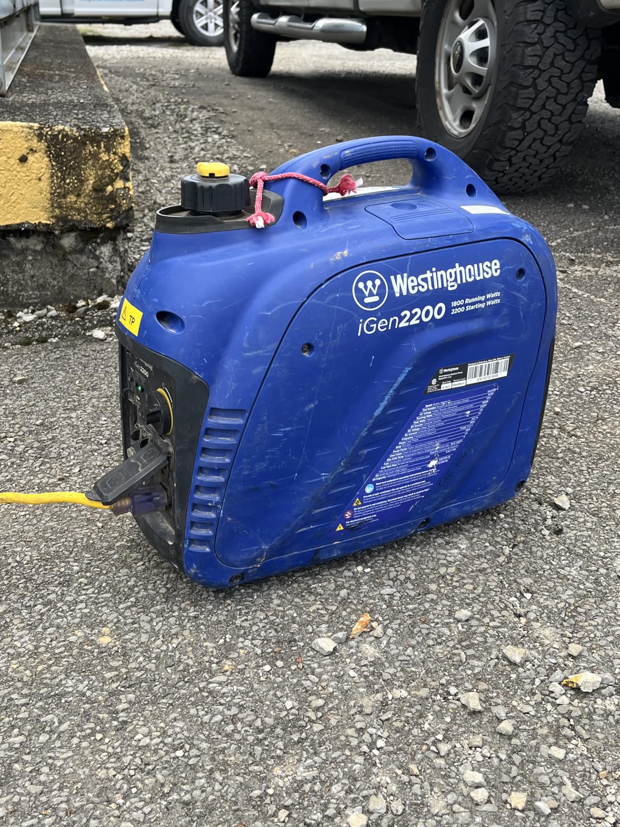 Westinghouse iGen2200 2200 Peak Watt Super Quiet & Lightweight Portable Inverter Generator, Gas Powered, Parallel Capable customer photo 1