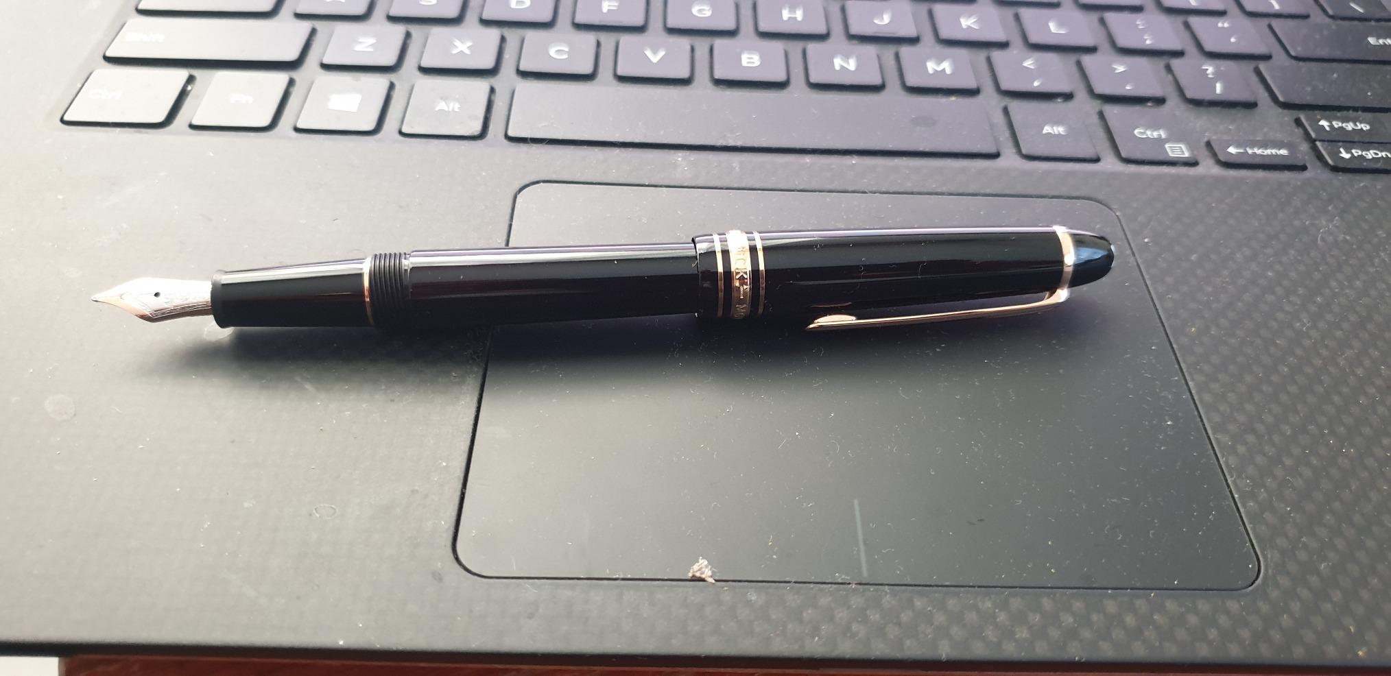 Montblanc Meisterstück 146 Black Fountain Pen 112675 with Gold Coated Trim customer photo 1