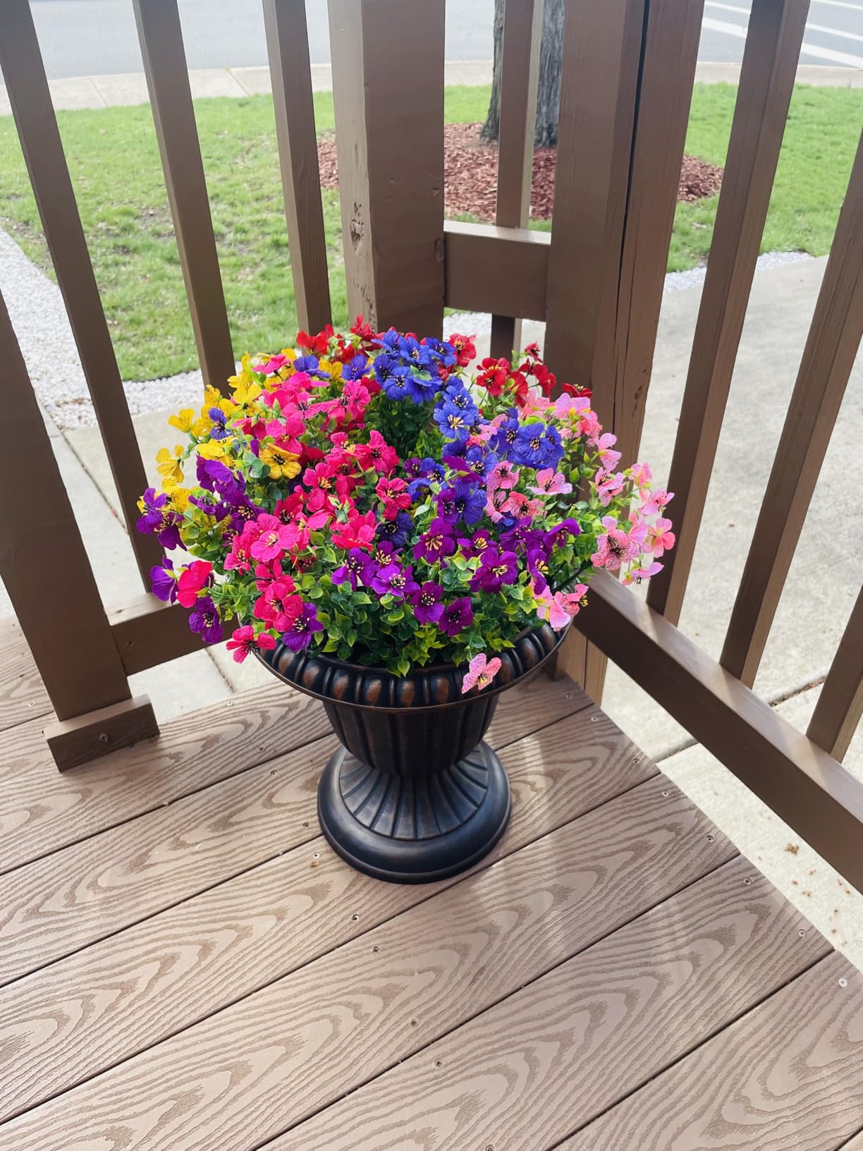 Arcadia Garden Products PL00BG Classic Traditional Plastic Urn Planter, 16