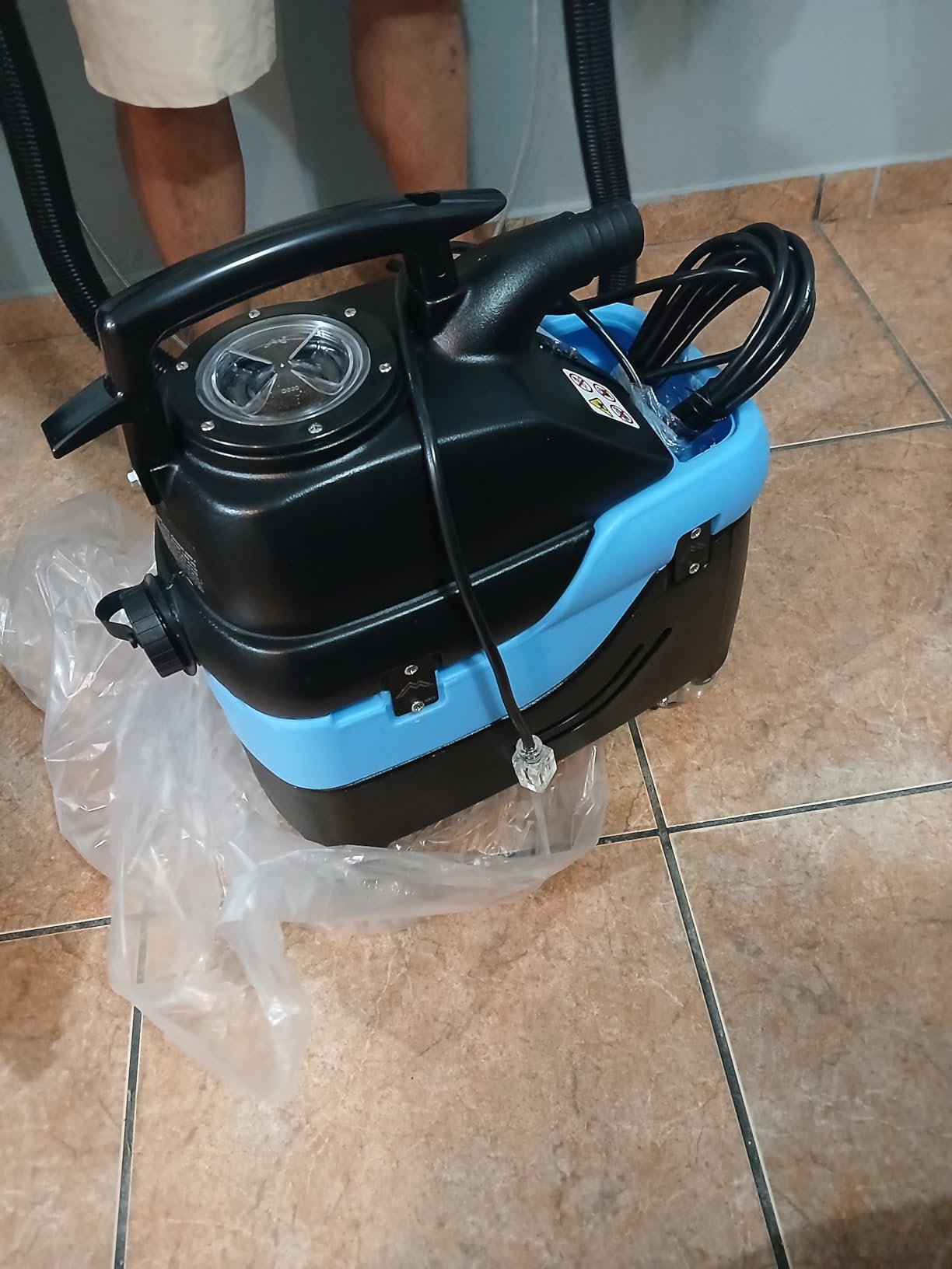 Mytee - S-300H Tempo Heated Extractor - Sub-compact Machine, Full-size Performer, Blue/Black customer photo 1