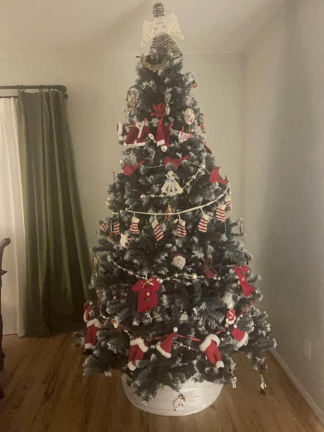 Best Choice Products Artificial Christmas Tree, 9ft Premium Unlit Realistic Spruce Holiday Décor w/Dense Branches, Easy Assembly, Metal Base customer photo 2