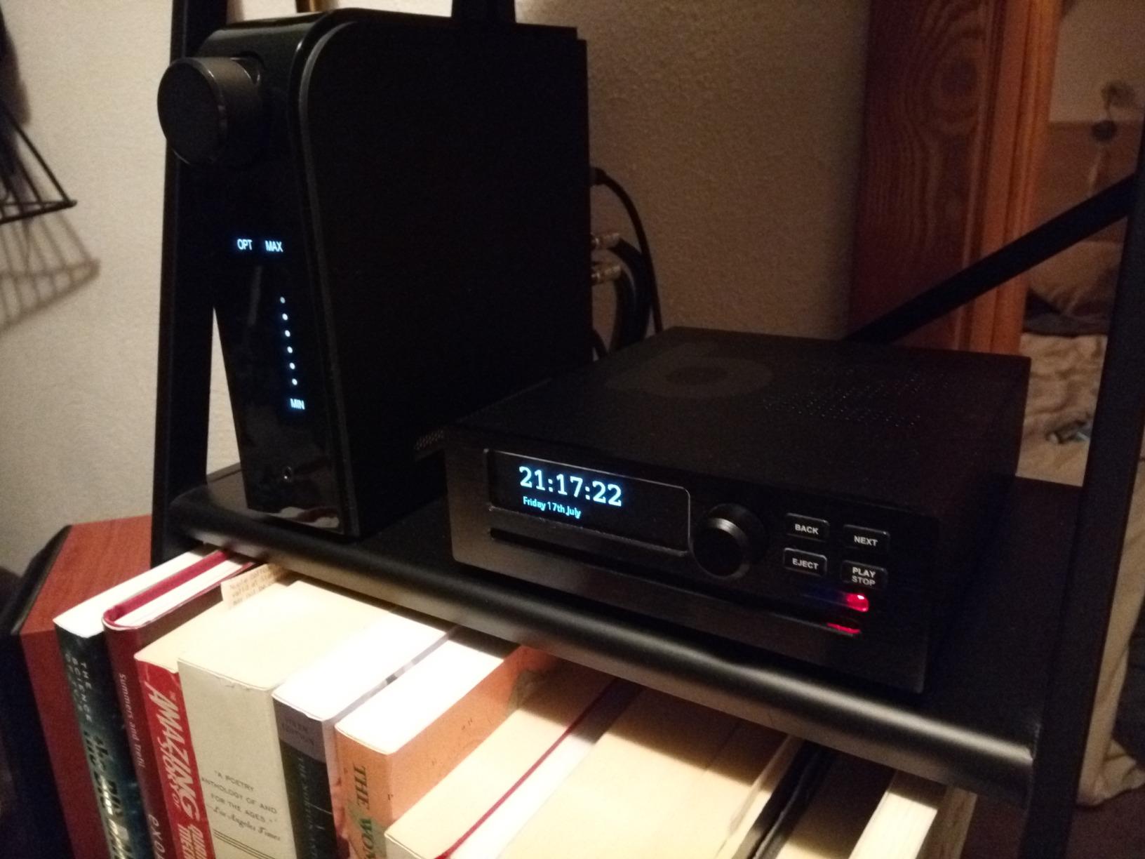 D 3020 V2 Hybrid Digital Integrated Amplifier - 24-Bit/192kHz DAC, Phono Input, Bluetooth aptX, & Subwoofer Out customer photo 1