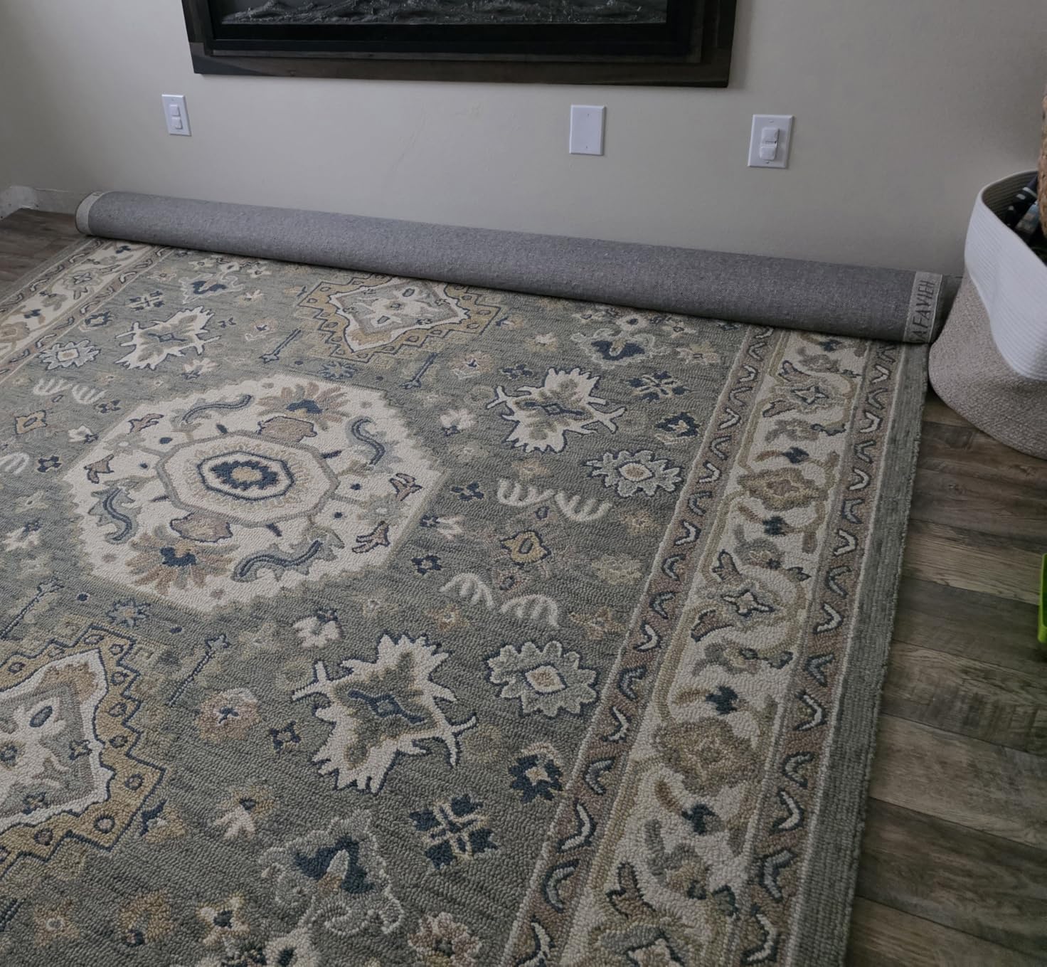 SAFAVIEH Aspen Collection 2'3