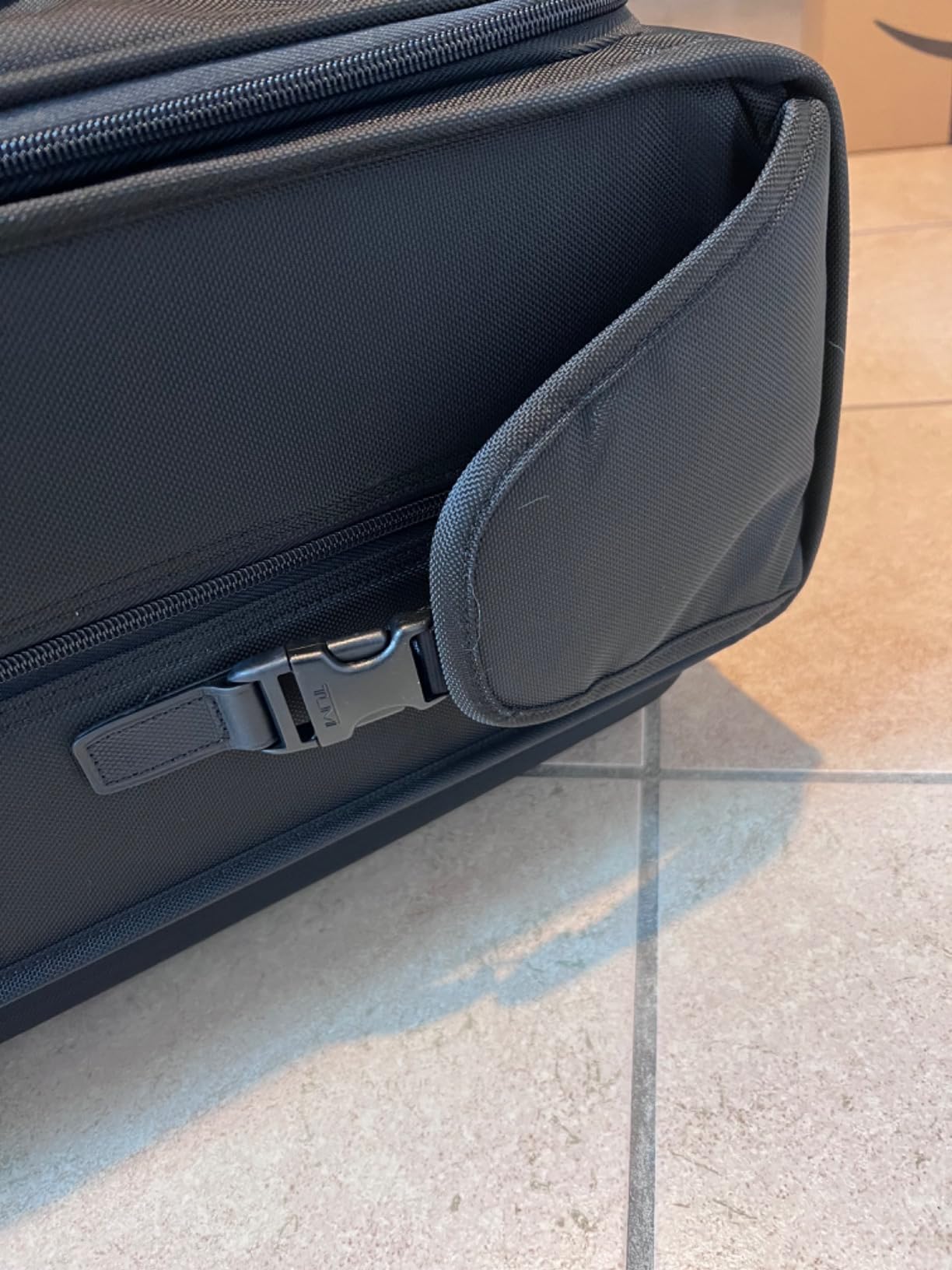 TUMI Alpha Extended Trip 4 Wheeled Garment Bag - 4-Wheeled Clothing Bag for Hanging Suits, Dresses & Coats - With TSA Lock - Black customer photo 2