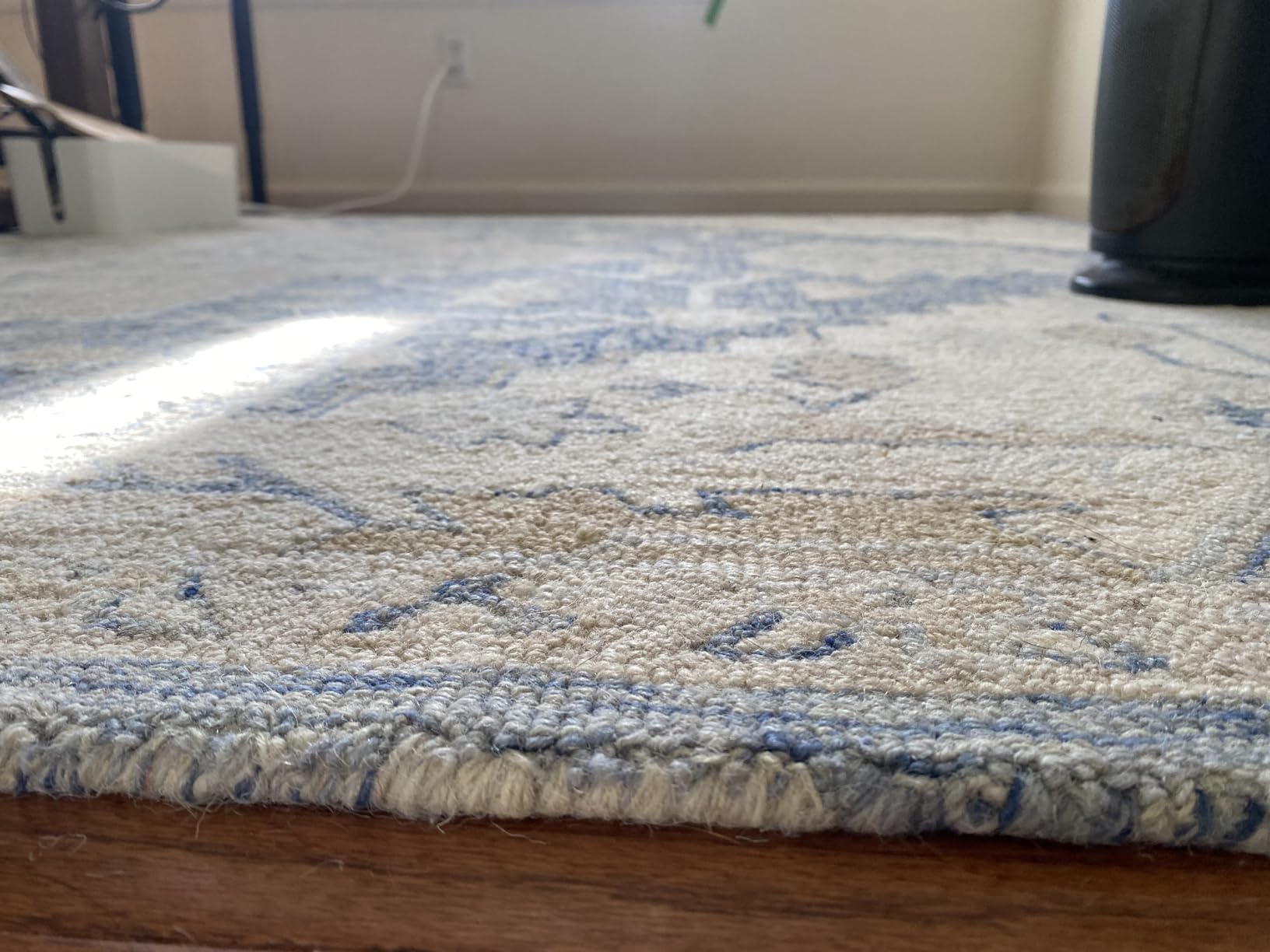 SAFAVIEH Micro-Loop Collection 8x10 Ivory/Beige MLP503B Handmade Wool, Shabby Chic Design customer photo 2
