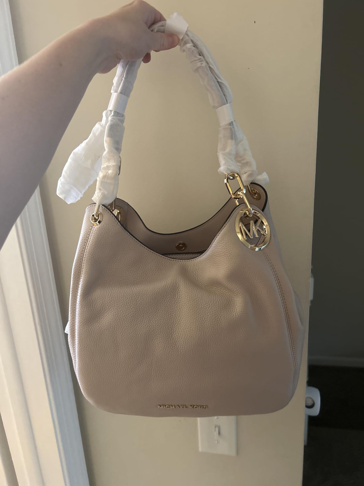 Michael Kors Lillie Large Chain Shoulder Bag customer photo 1