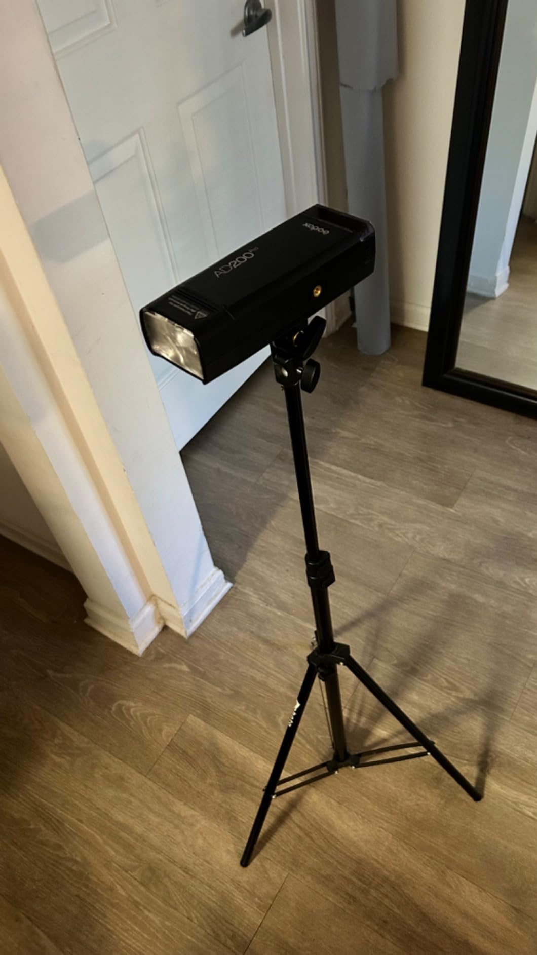 GODOX AD200 Pro AD200Pro 200Ws 2.4G Strobe Lighting Monolight, 1/8000 HSS, 500 Full Power Flashes, 0.01-1.8s Recycling, 2900mAh Battery, Bare Bulb/Speedlite Fresnel Flash Head Pocket Flash Monolight customer photo 2