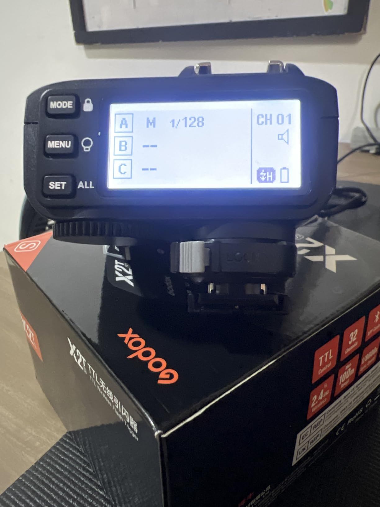 Godox X2T-C TTL Wireless Flash Trigger for Canon, Bluetooth Connection, 1/8000s HSS, 5 Separate Group Buttons, Relocated Control-Wheel, New Hotshoe Locking, New AF Assist Light customer photo 1