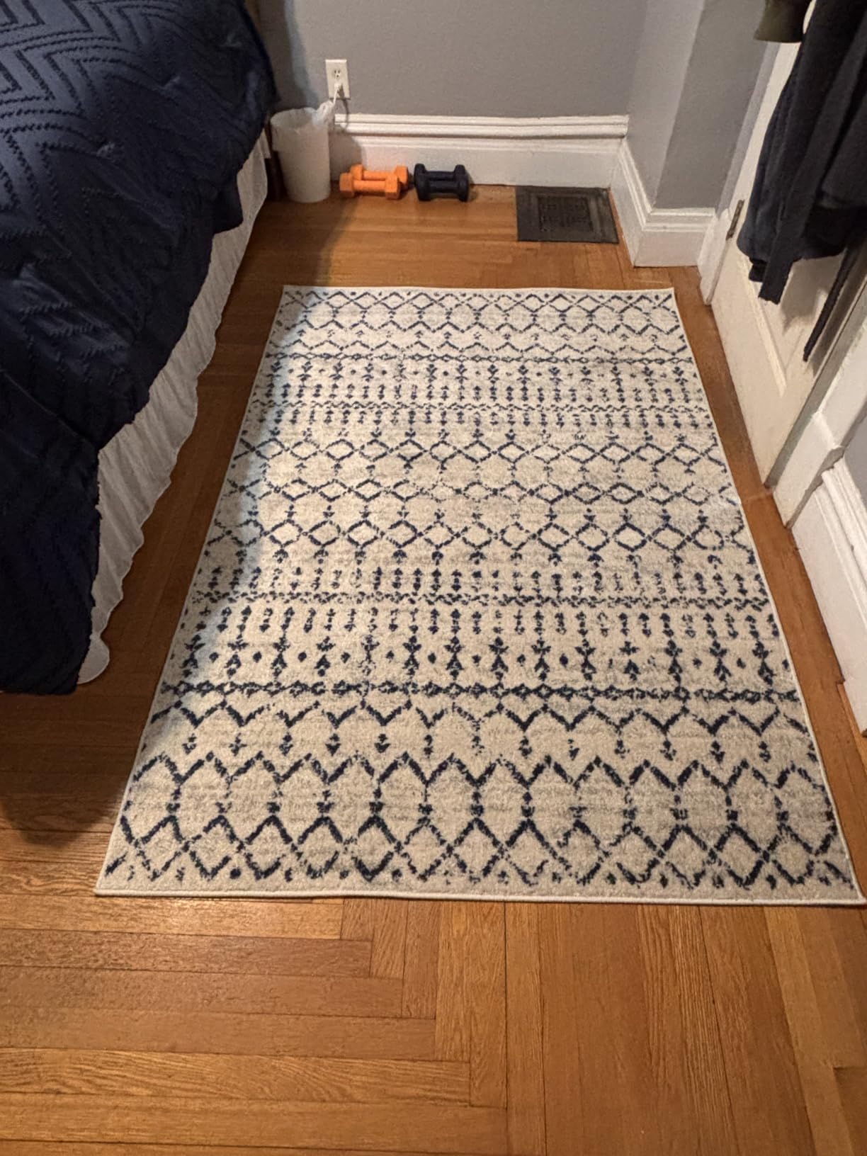 JONATHAN Y Boho Vintage Diamond Cream/Gray Indoor Area Rug 8X10 ft, Moroccan Hype for Living Room, Bedroom, Kitchen, Office, Easy-Cleaning, High Traffic, Pet-Friendly, Non-Shedding customer photo 1