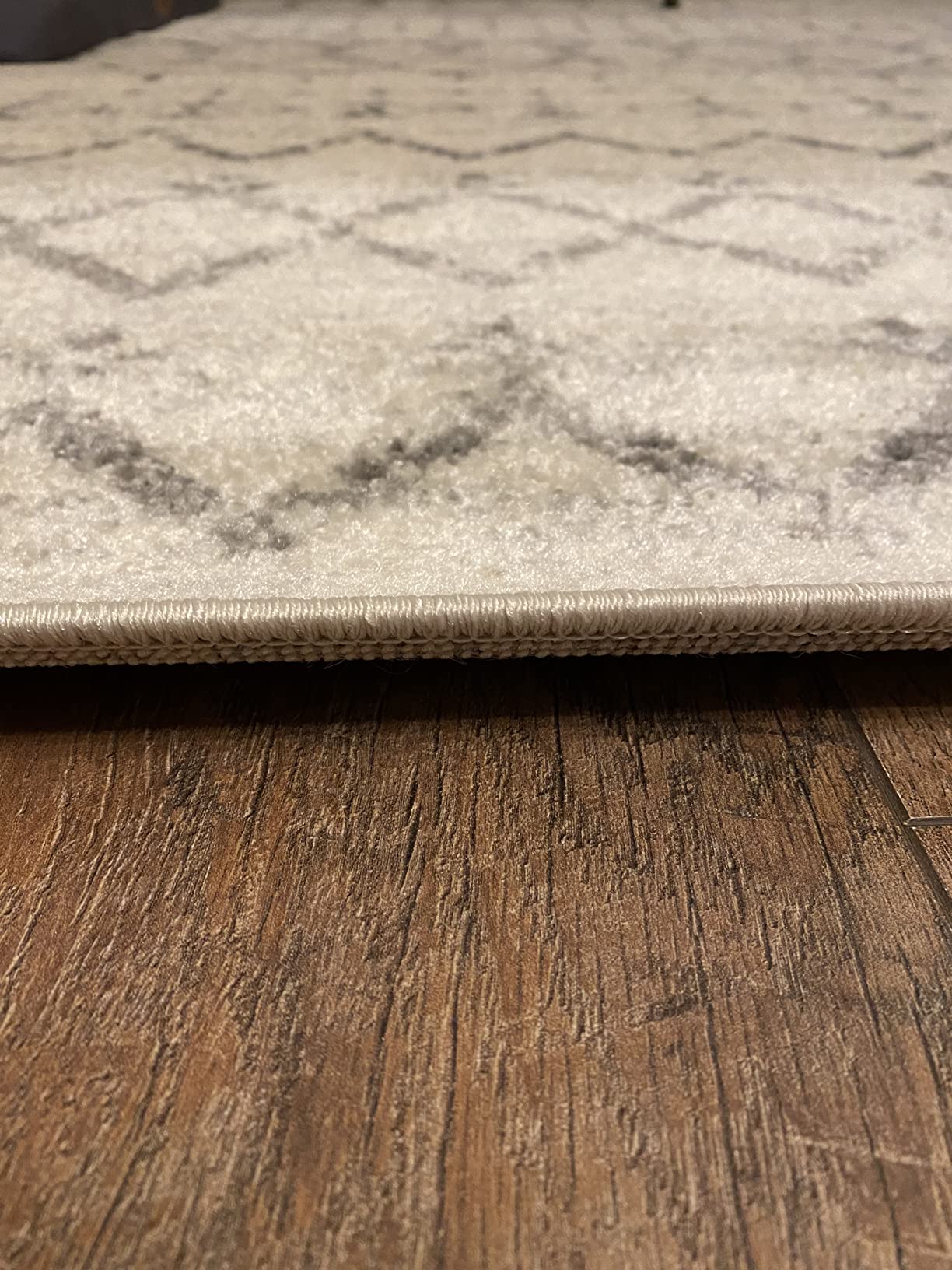 JONATHAN Y Boho Vintage Diamond Cream/Gray Indoor Area Rug 8X10 ft, Moroccan Hype for Living Room, Bedroom, Kitchen, Office, Easy-Cleaning, High Traffic, Pet-Friendly, Non-Shedding customer photo 2