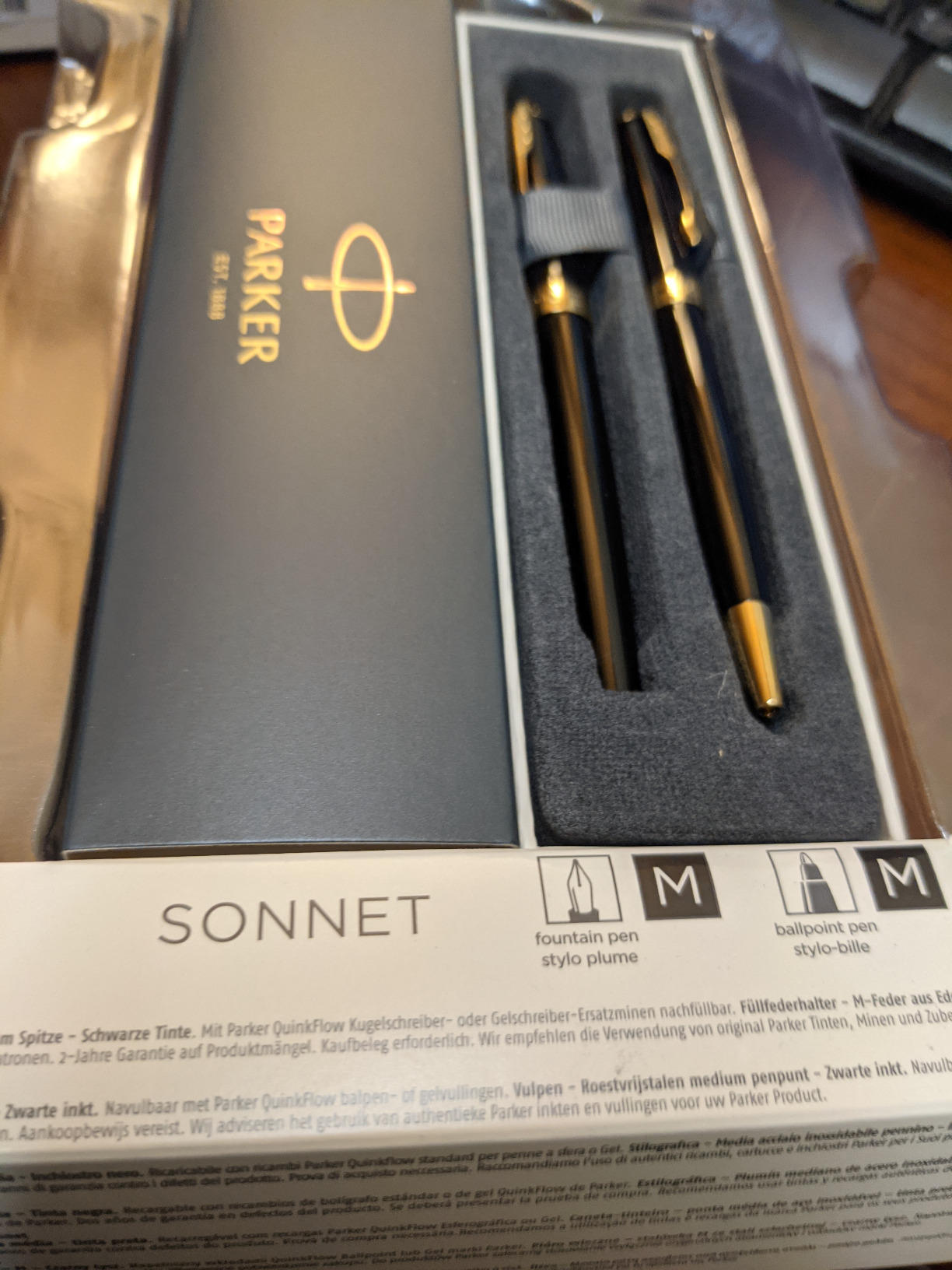 Parker Sonnet Duo Gift Set with Ballpoint Pen & Fountain Pen (18K Gold Nib) | Gloss Black with Gold Trim | Black Refill & Cartridges | Gift Box customer photo 2