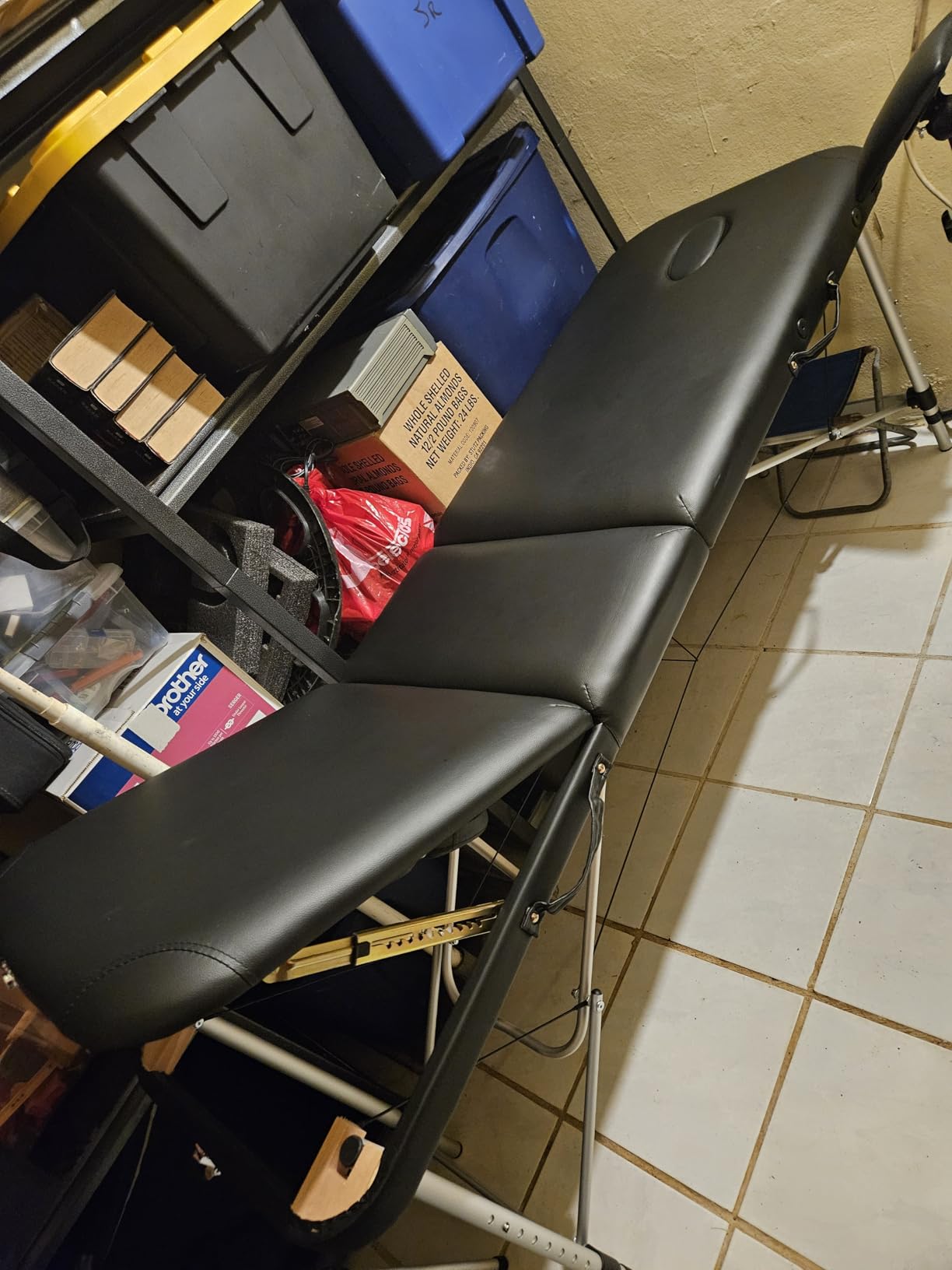 Yaheetech Massage Tables Portable Tattoo Table Adjustable Lash Bed Aluminium 3 Folding Spa Bed with Non-Woven Bag 24 inch Wide Black customer photo 1