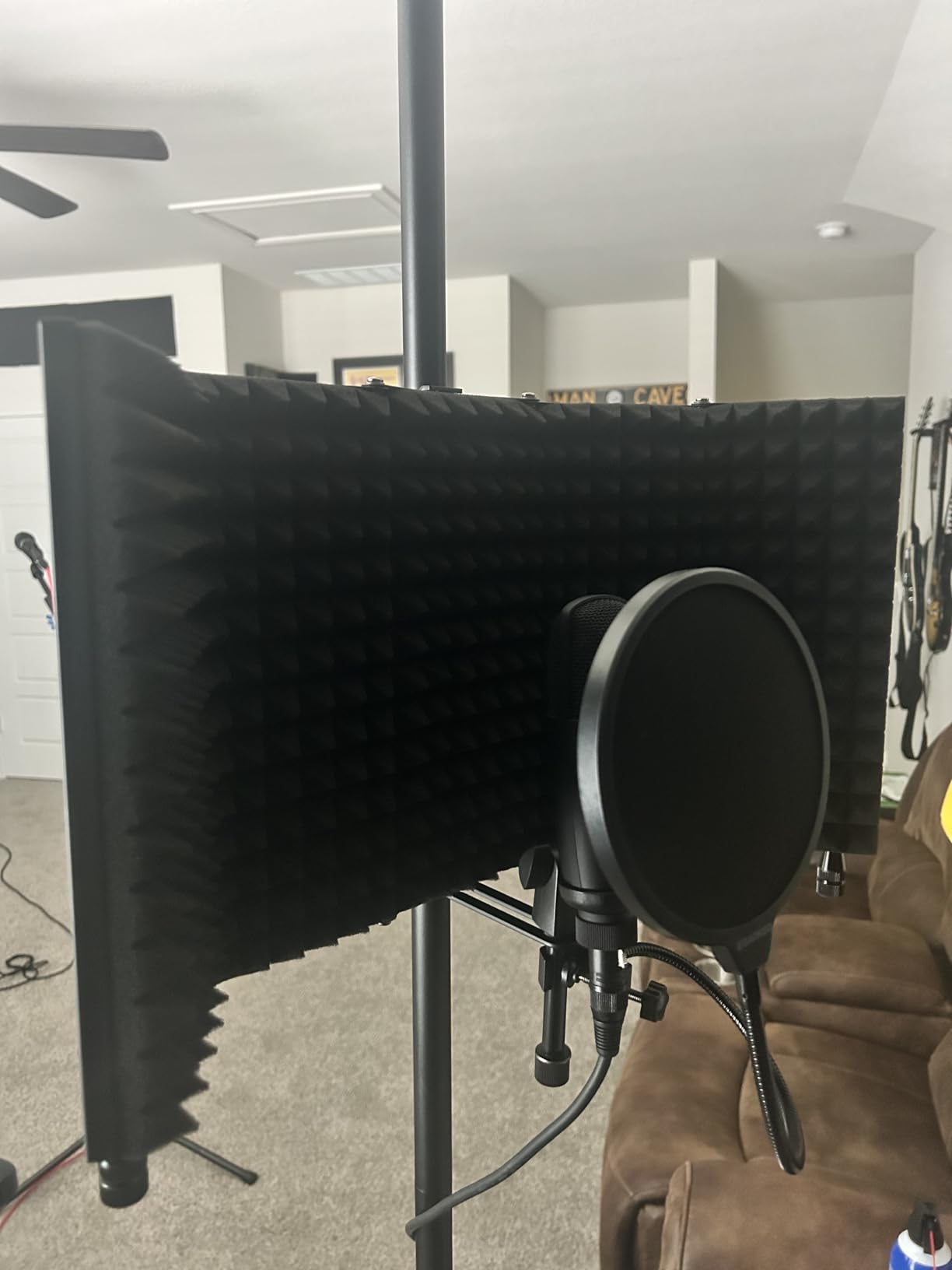 Aokeo Studio Recording Microphone Isolation Shield with Pop Filter & Tripod Stand,High Density Absorbent Foam to Filter Vocal,Foldable Sound Shield for Blue Yeti and Condenser Microphones customer photo 1