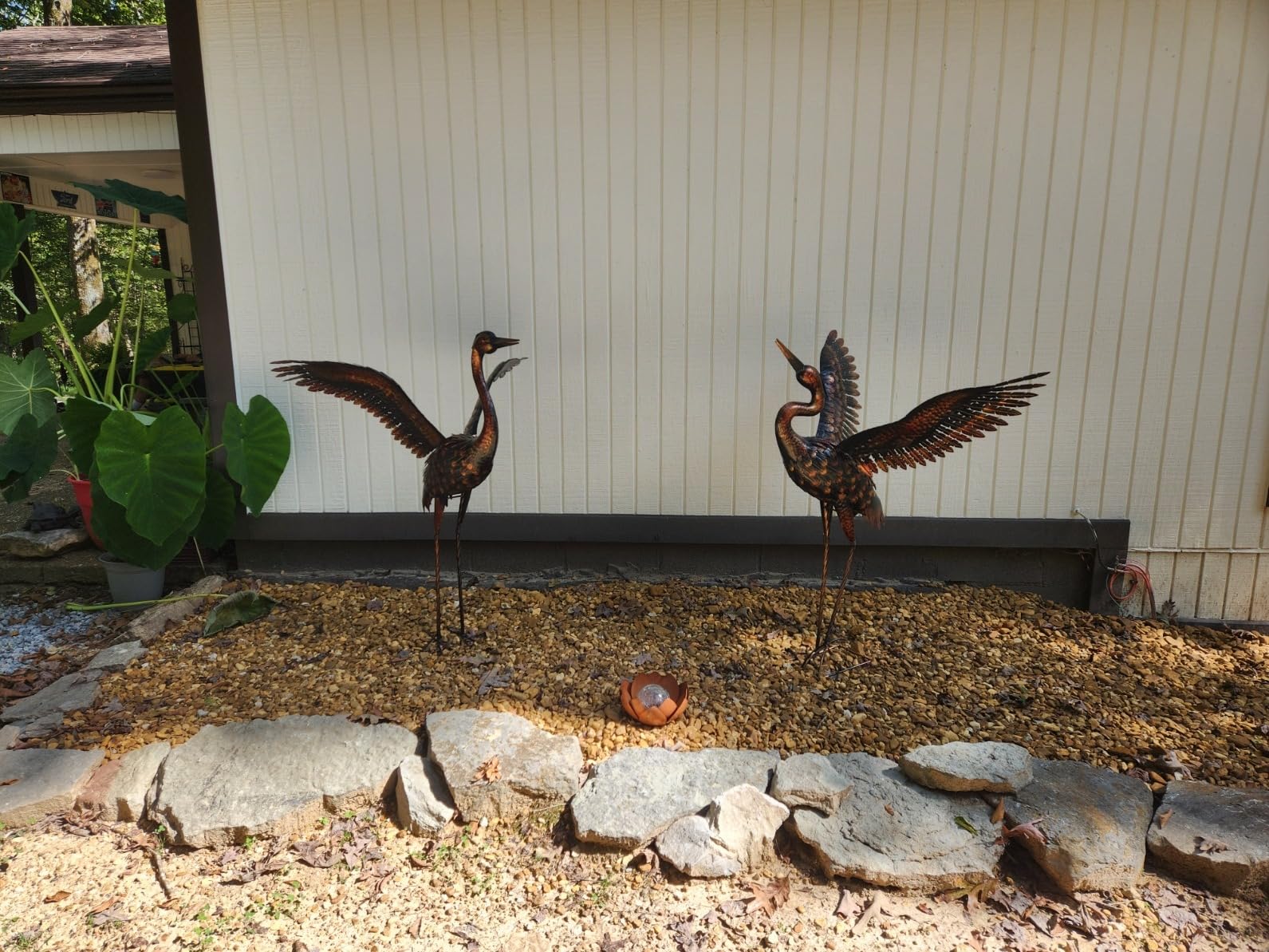chisheen Garden Statue Outdoor Metal Heron Crane Yard Art Sculpture for Lawn Patio Backyard Decoration, 46 inch (2-Pack) customer photo 1