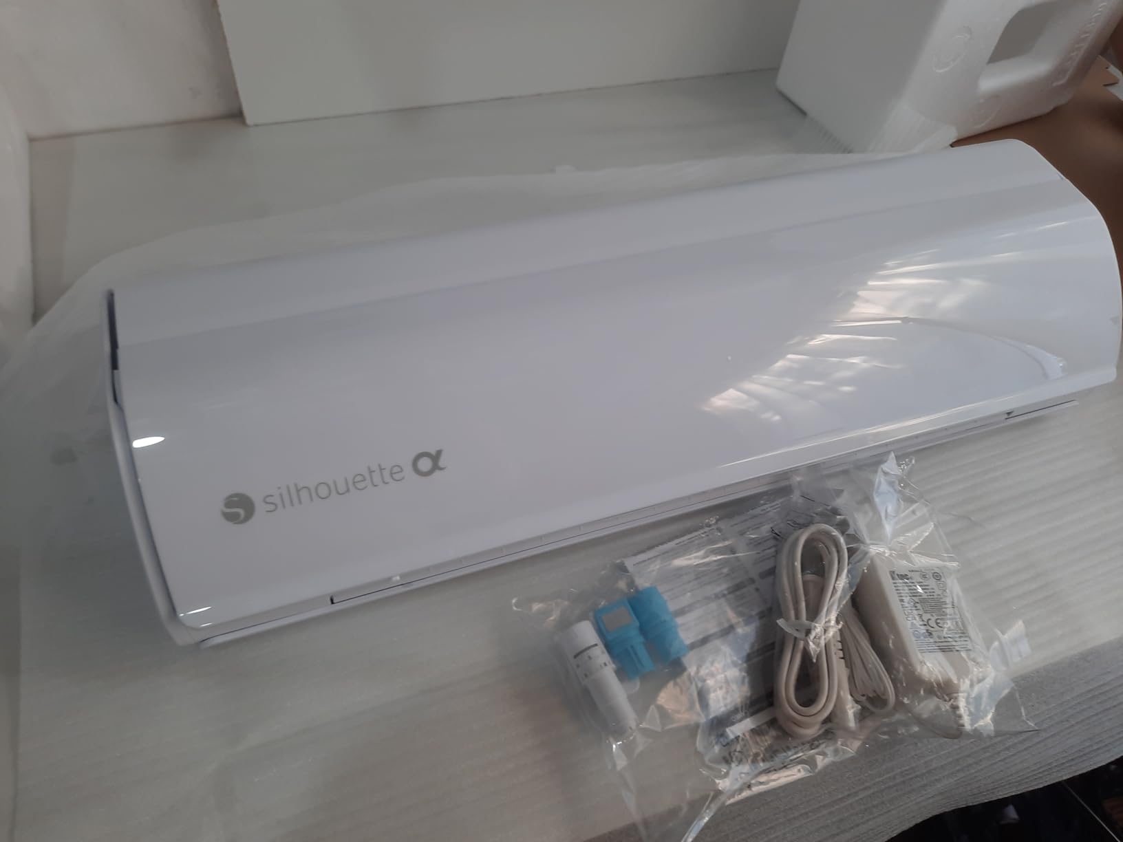 Cameo 5 Alpha (α) Smart Cutting Machine, Classic White (Deluxe Bundle) - Includes Business Edition Software, 12 HTV, 24 Oracal Vinyl Sheets, PixScan Mat, Tool Kit & 25 Free Designs customer photo 2