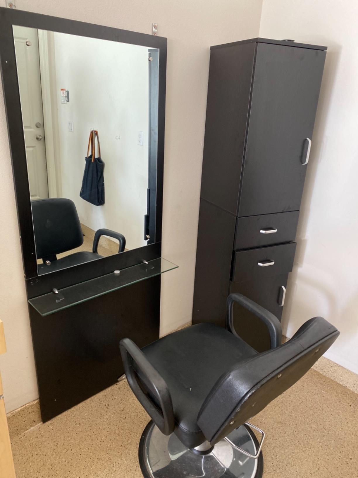 BarberPub Wall Mount Barber Station Makeup Mirrors Hair Styling Station Beauty Salon Spa Equipment 3016 (Black) customer photo 1