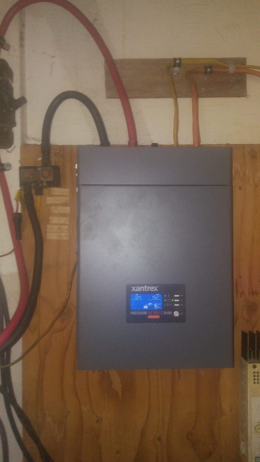 Xantrex 818-3010 Freedom XC Pro 3000 Inverter/Charger - 3000W, 150A customer photo 1