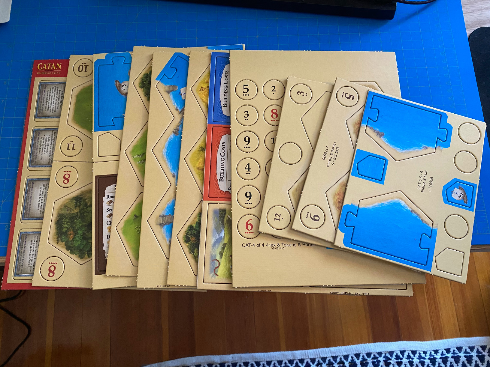 CATAN Board Game 25th Anniversary Edition | Includes The Base Game and The 5-6 Player Extension | Family Board Game | Board Game for Adults and Family | for 3 to 6 Players | Made by Catan Studio customer photo 2