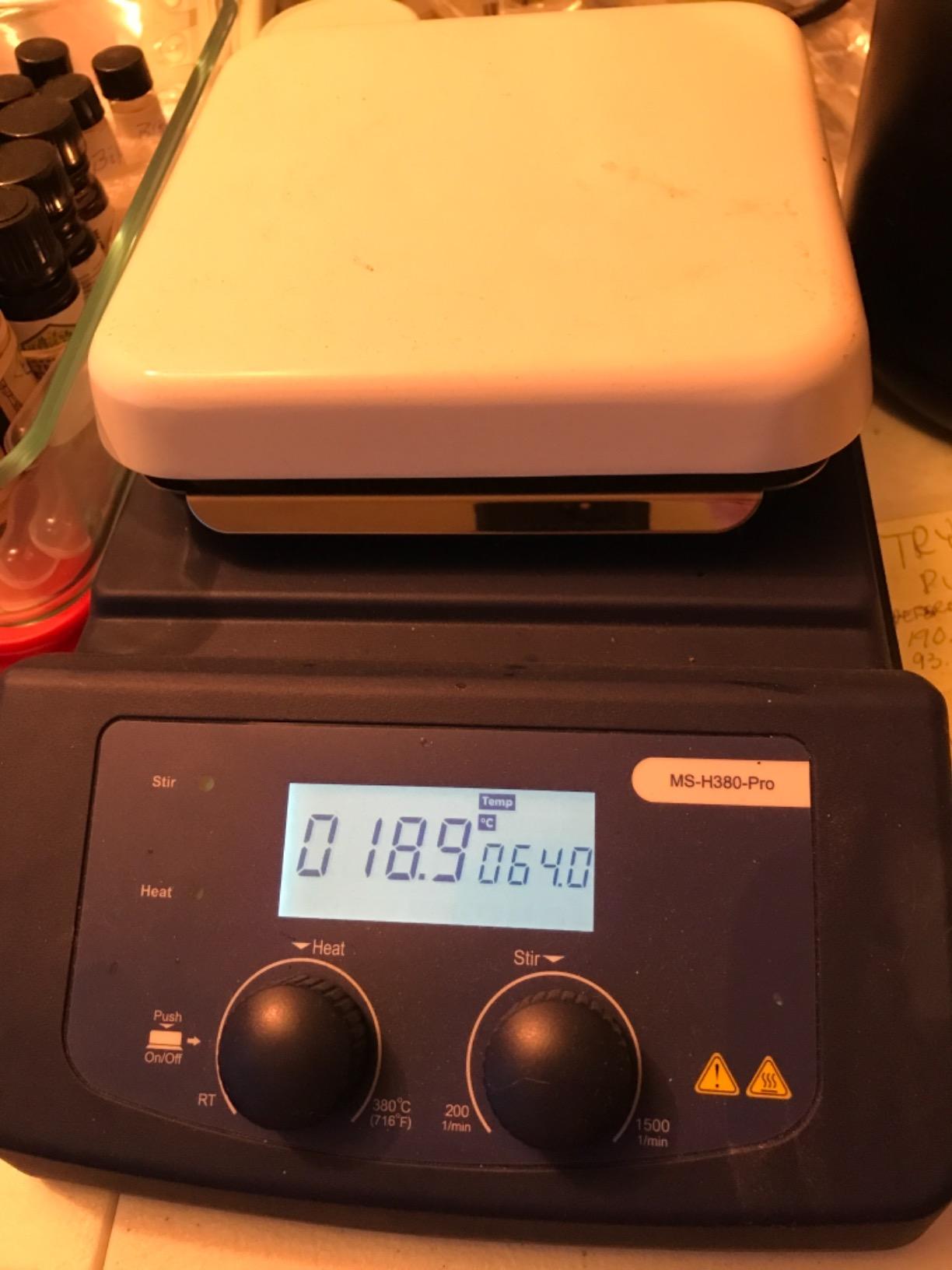 ONiLAB 380C LCD Digital Hotplate Magnetic Stirrer with Ceramic Coated Aluminum Work Plate, 200-1500rpm, 5L, Temp Probe Sensor & Support Stand & Stirring Bar Included customer photo 2