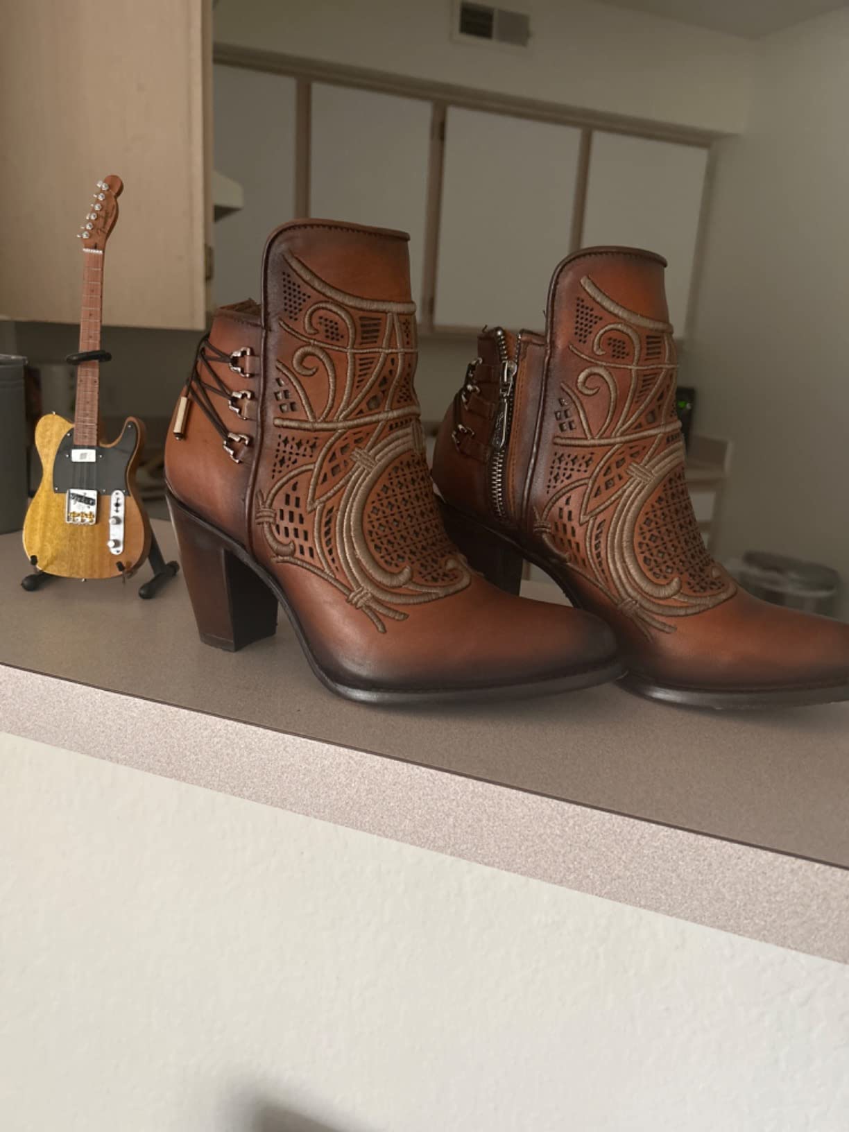 Cuadra Women's Bootie in Genuine Leather with Embroidery and Zipper Brown, 3F48RS customer photo 1