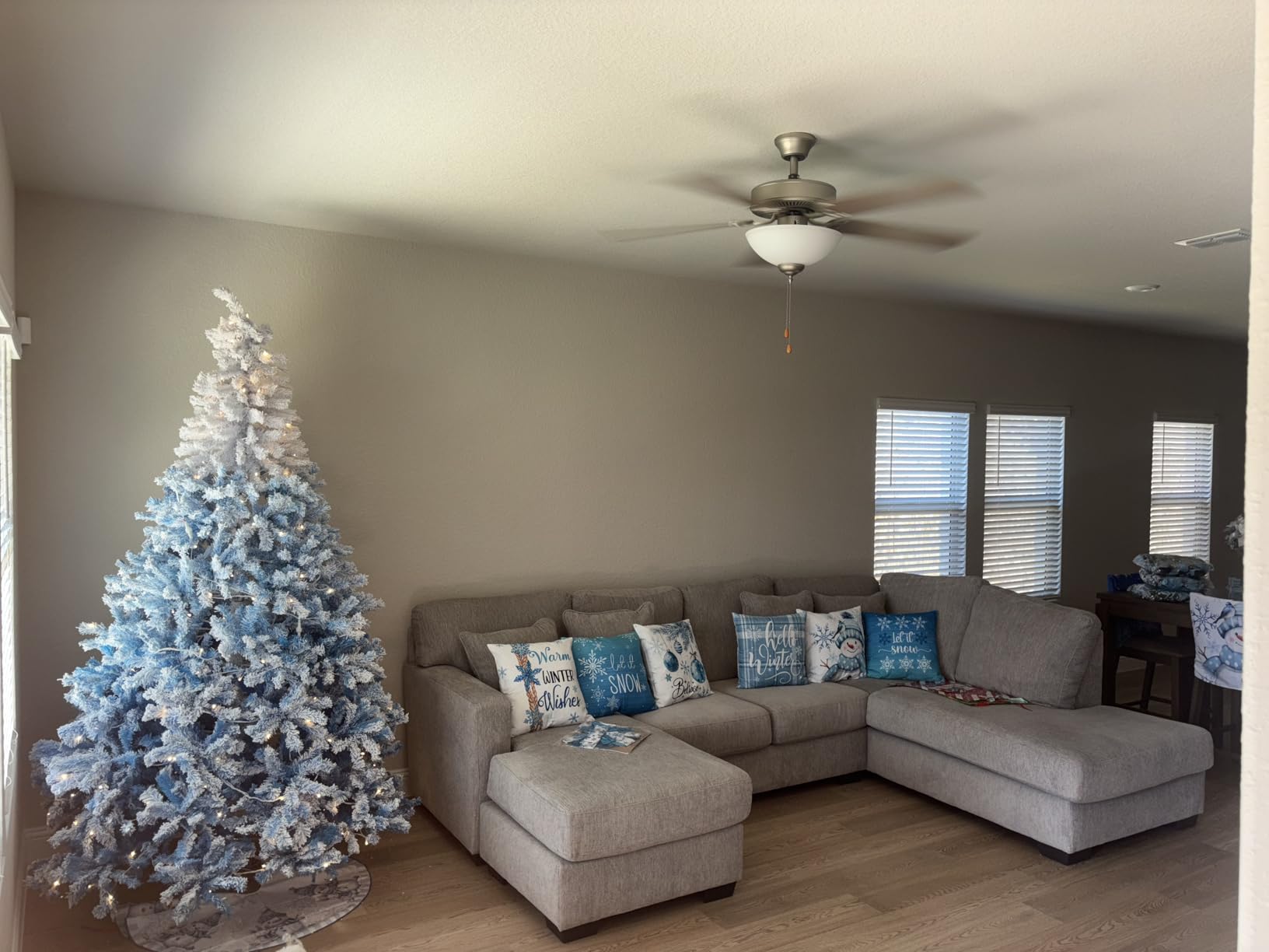 Goplus 9ft Pre-Lit Artificial Christmas Tree, Premium PVC Snow Flocked Hinged Pine Tree with Metal Stand and LED Lights customer photo 2