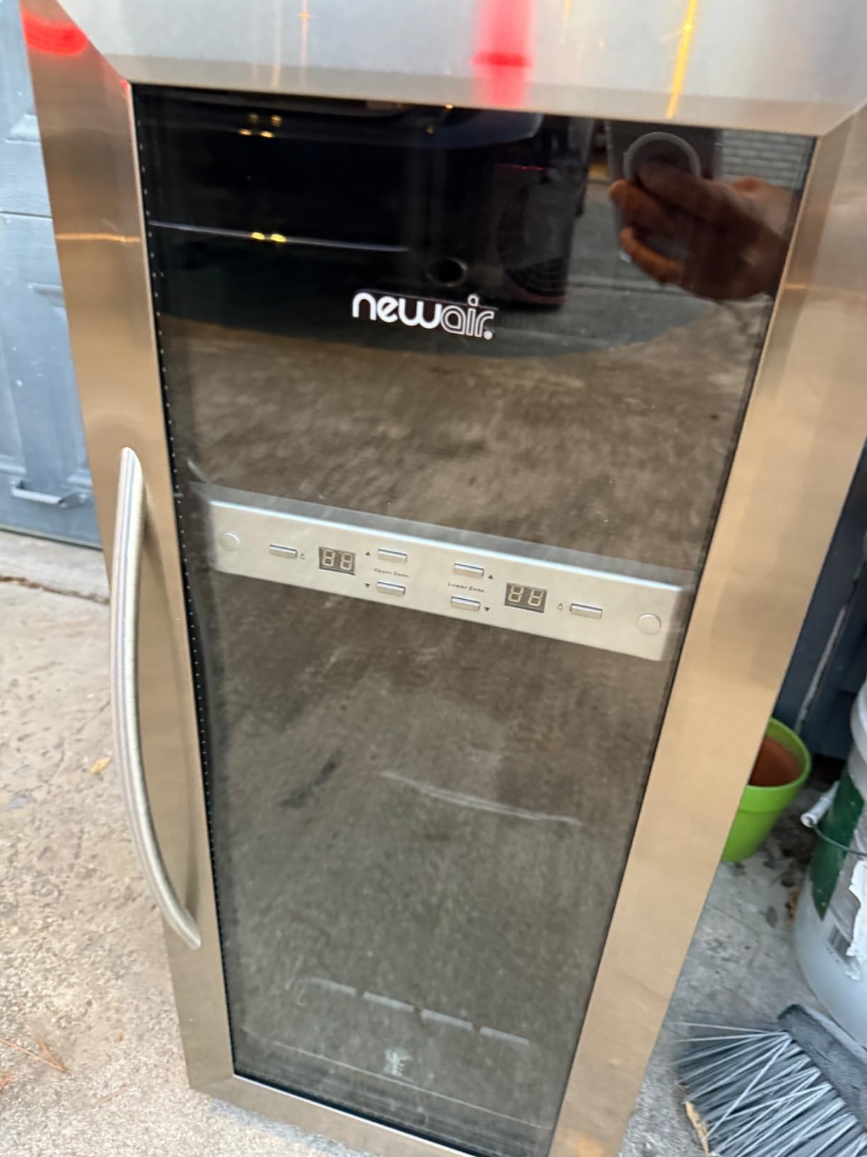 SCHMÉCKÉ 33 Bottle Dual Zone Wine Cooler Refrigerator w/Lock | Large Freestanding Wine Cellar | 41f-64f Digital Temperature Control Wine Fridge For Red, White, Champagne or Sparkling Wine - Black customer photo 2