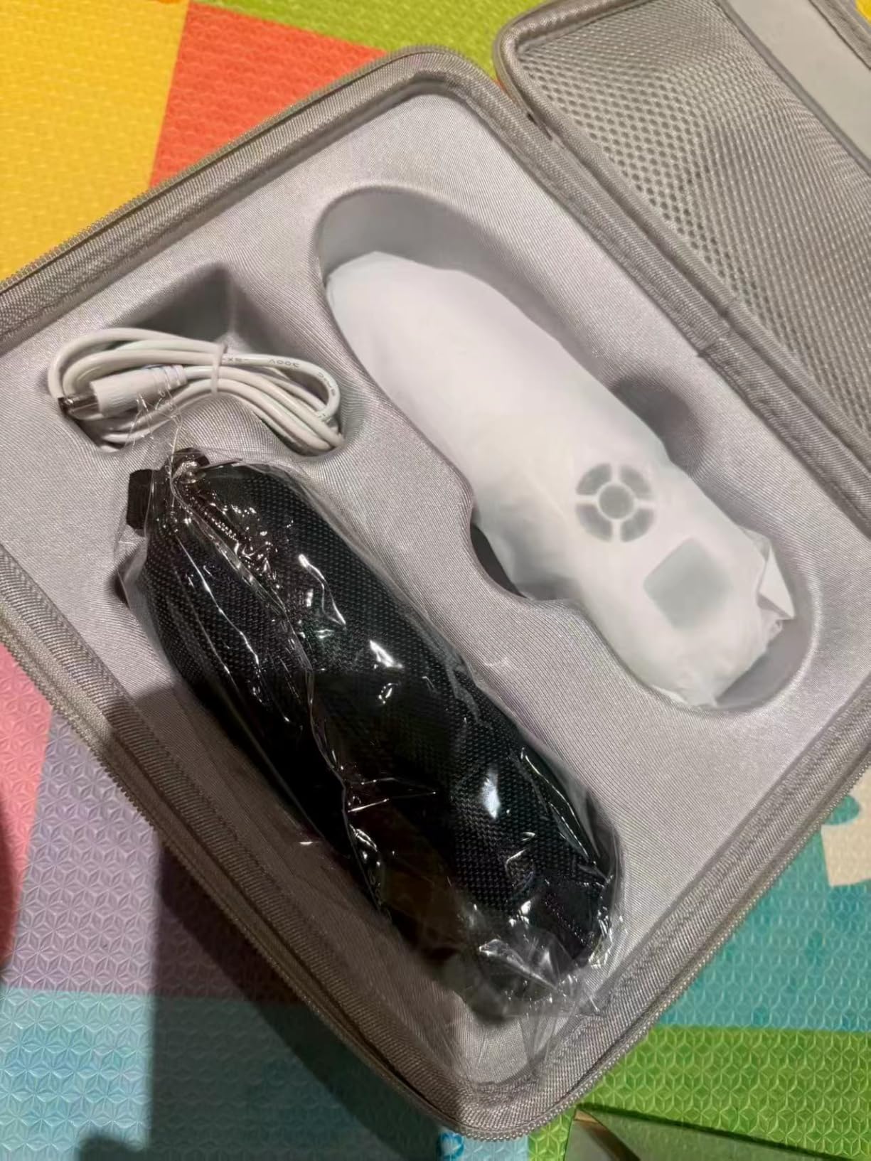 Portable Handheld Cold Red Light Therapy Device with Pulse Function - 808nm & 650nm customer photo 1
