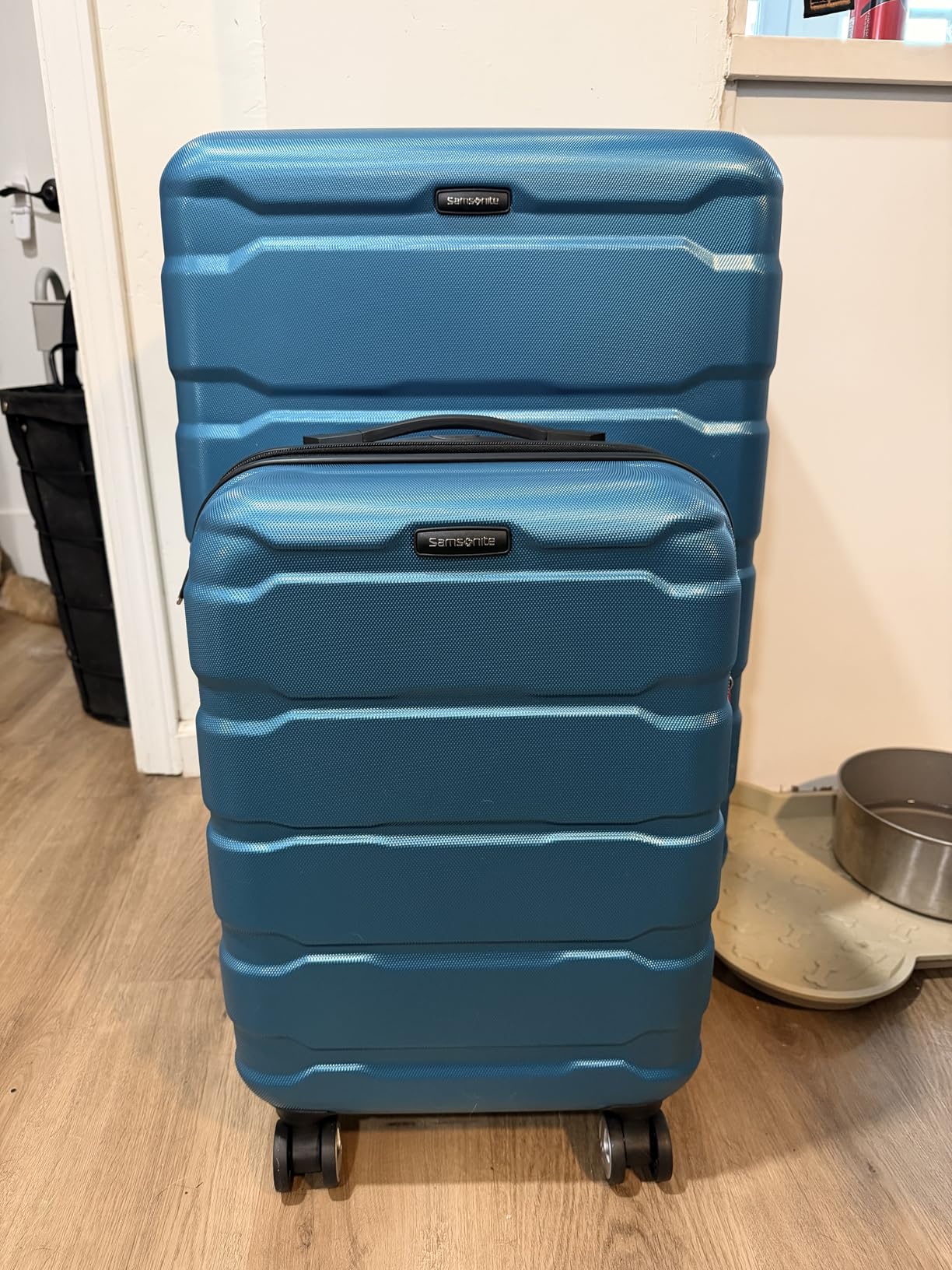 Samsonite Omni PC Hardside Expandable Luggage with Spinner Wheels, White, 2-Piece Set (20/24) customer photo 1