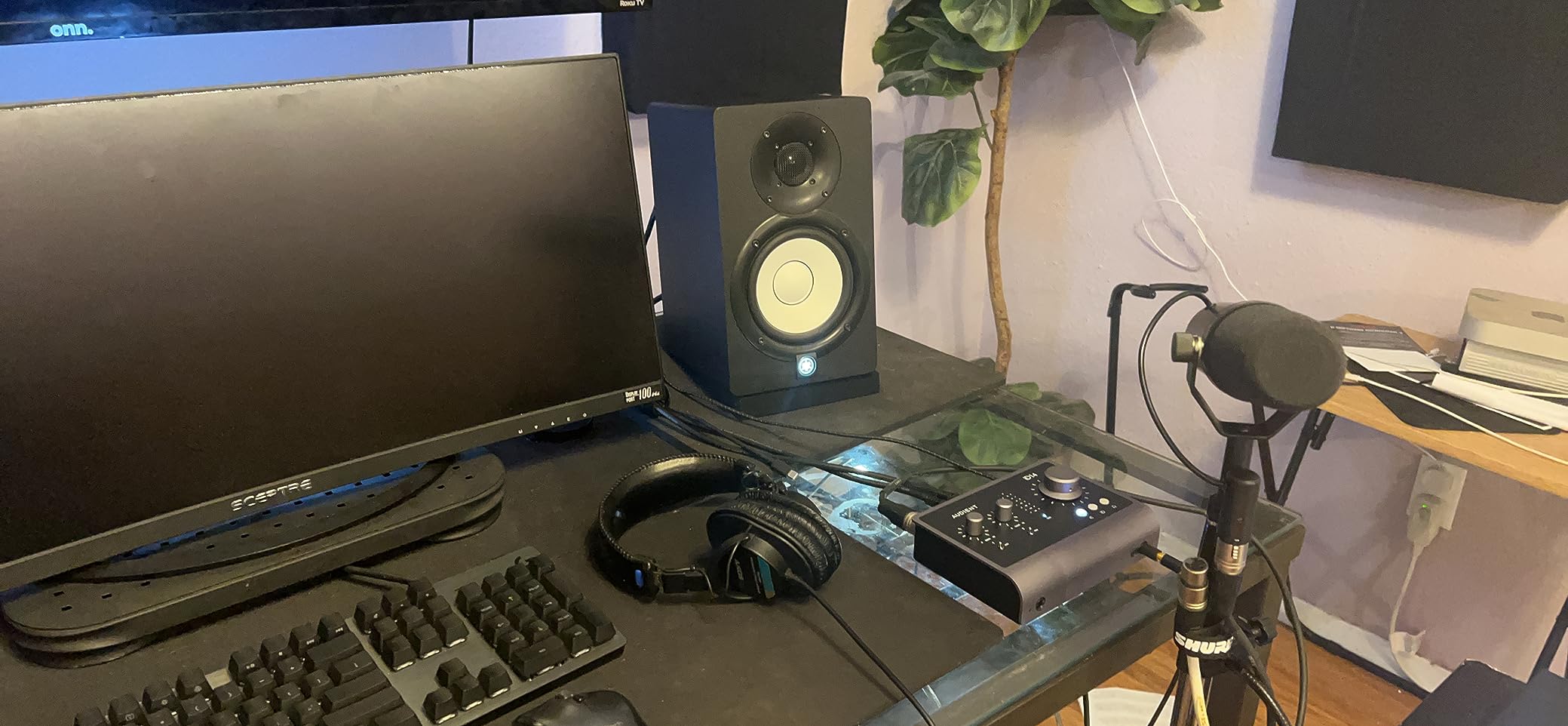 Audient iD14 MKII USB Audio Interface with Class-A Microphone Preamps customer photo 1