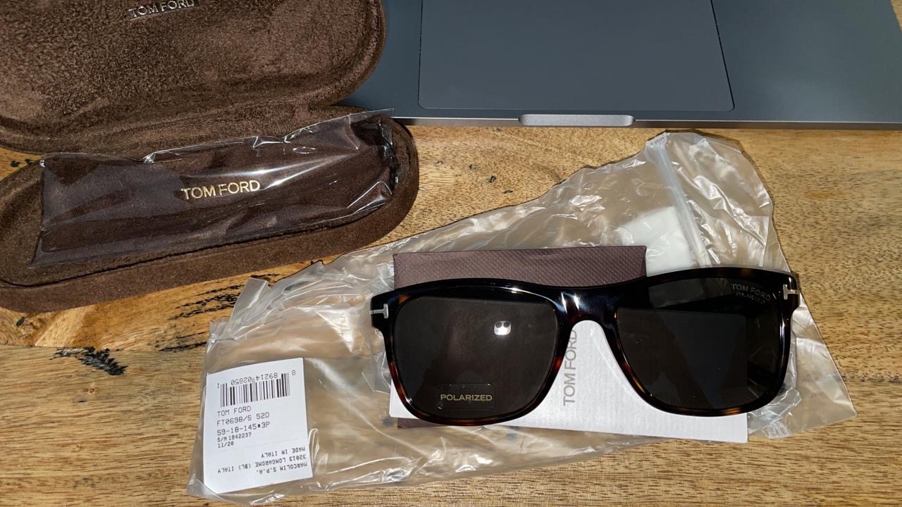 FT0698 Giulio Square Sunglasses for Men +BUNDLE with ACCESSORY EYEWEAR KIT customer photo 1