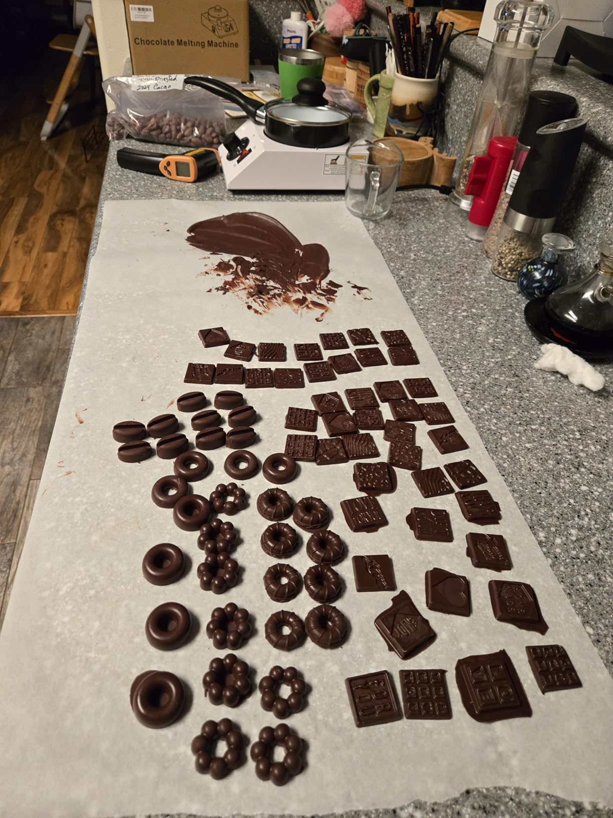 Dyna-Living Chocolate Melting Pot Dual Chocolate Tempering Machine for Melting Chocolate, 80W Chocolate Melting Machine Electric Chocolate Melter Pot for Home customer photo 1