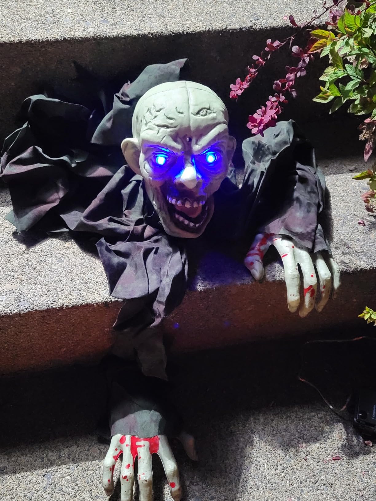 JOYIN Halloween Outdoor Decoration Zombie Groundbreaker with Creepy Sound and Flashing Eyes for Haunted House Props, Yard, Lawn, Patio, Graveyard Halloween Outside Decorations customer photo 2