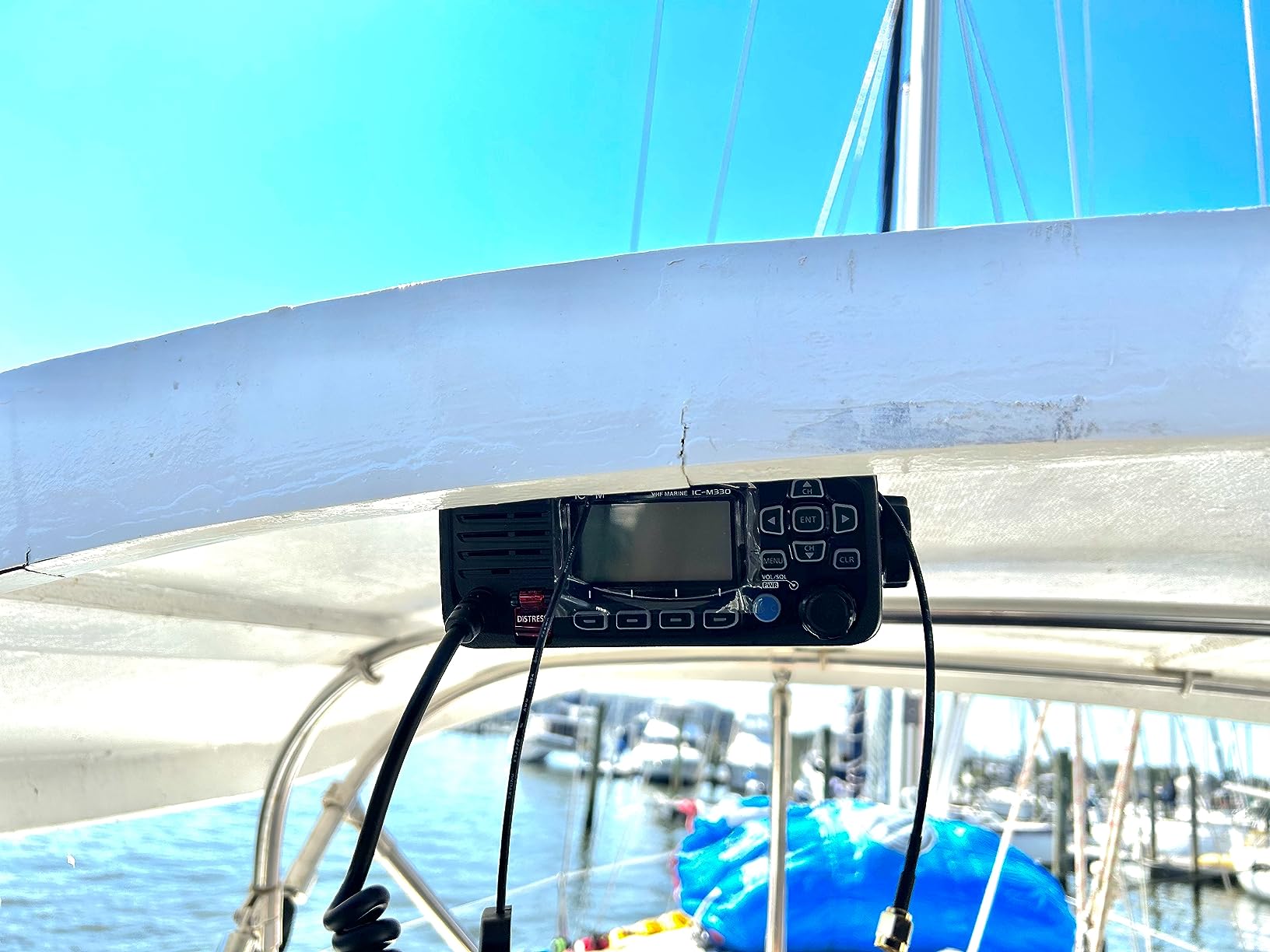 Icom IC-M330G Ultra Compact VHF Marine Transceiver with Built-in GPS Receiver - Black customer photo 1